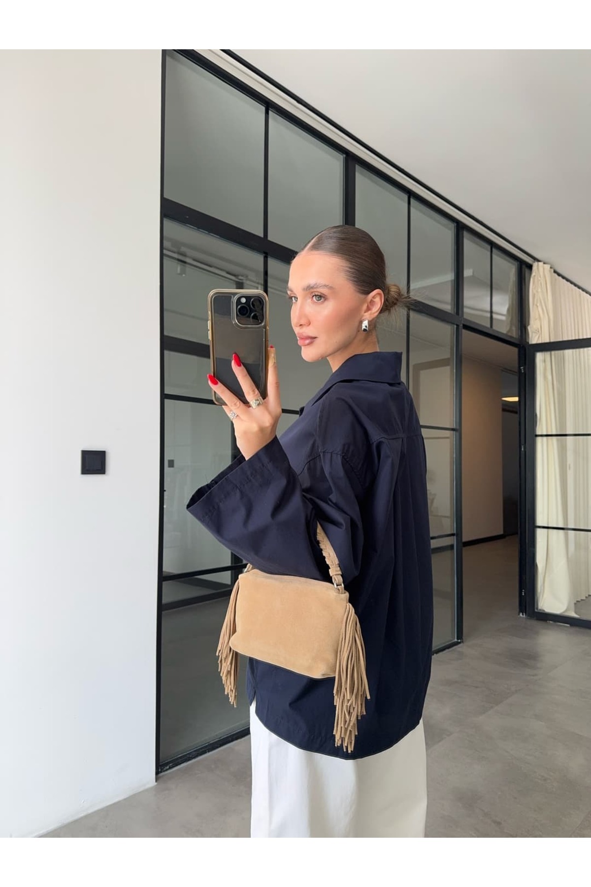 BB Bensu Buyruk  OVERSİZE POPLİN KUMAŞ GÖMLEK LACİVERT - Görsel 3