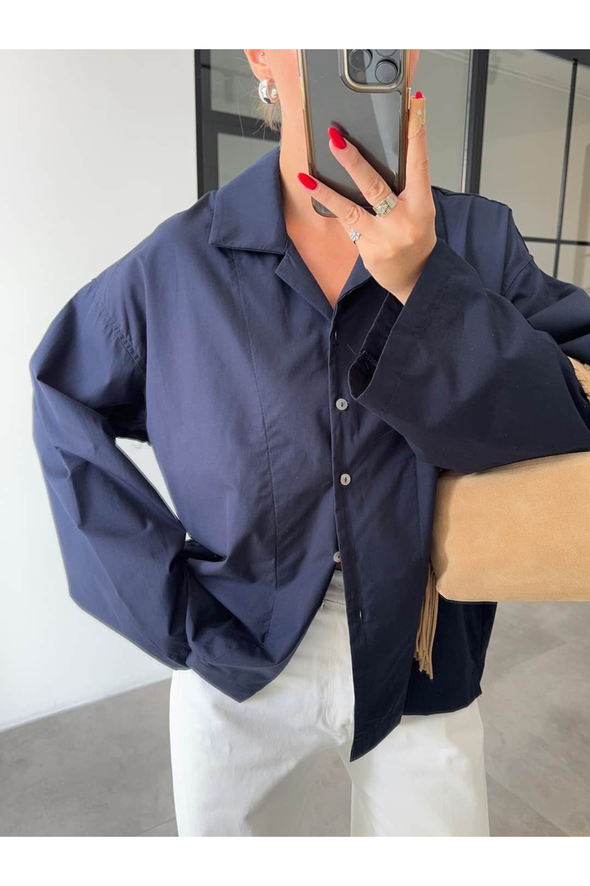 BB Bensu Buyruk  OVERSİZE POPLİN KUMAŞ GÖMLEK LACİVERT - Görsel 2