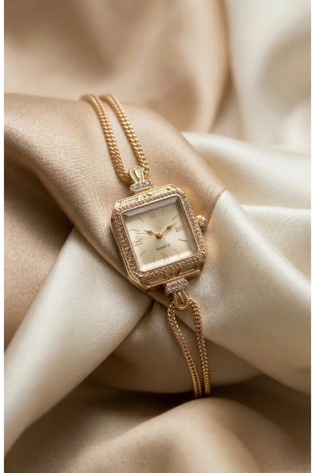 KLISHE Butik  Kadın Çelik Saat Gold Renk Old Money Vintage Kare Kasa Taşlı Lüks Zarif Şık Kadın Kol Saati 2026 - Görsel 5