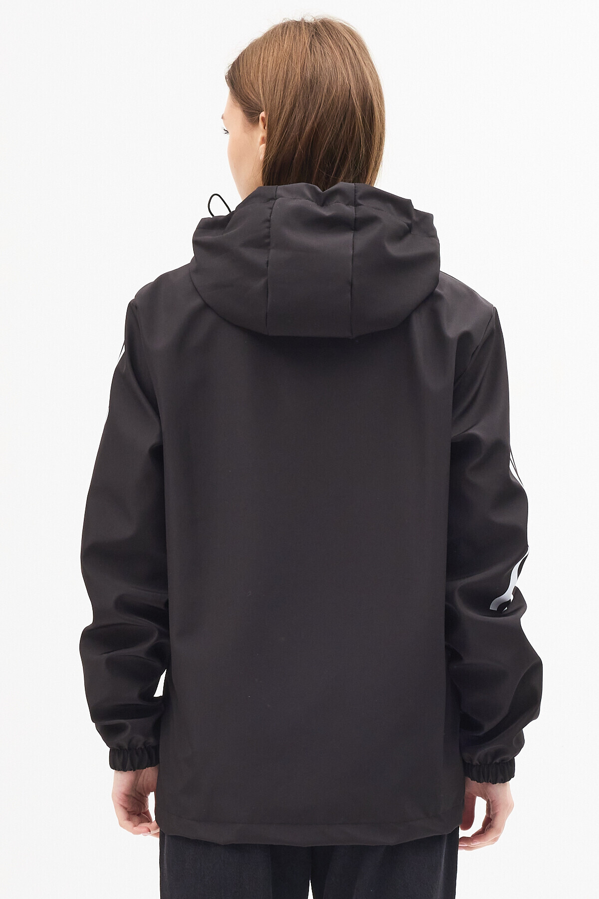 LEVEL HİGH  Kadın Spor Yağmurluk Siyah – Kapüşonlu, Beyaz Şerit Detaylı, Hafif Rüzgarlık, Outdoor Mevsimlik - Görsel 5