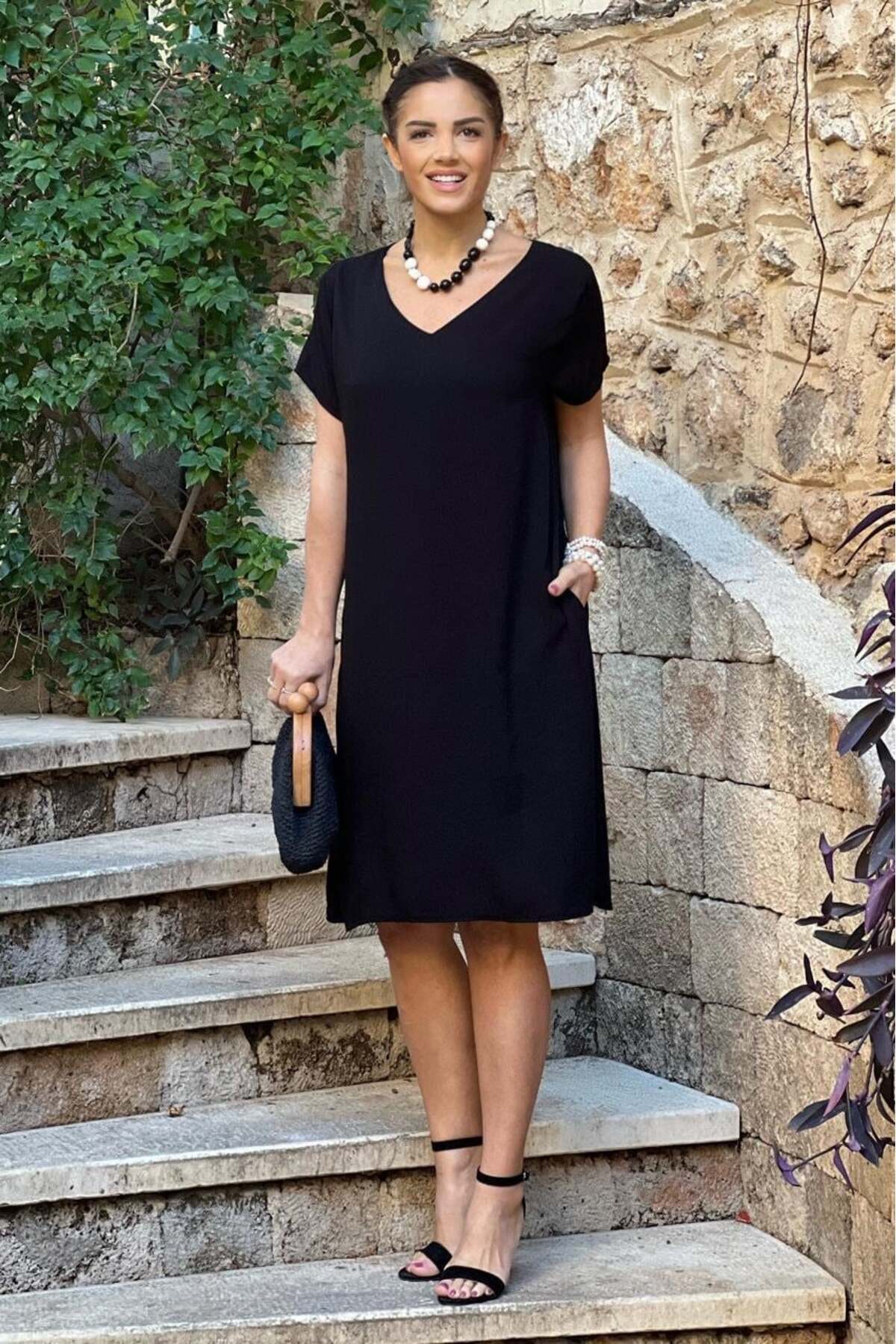 Nevin Kaya Moda Siyah V Yaka Basic %100 Pamuk Viskon Elbise