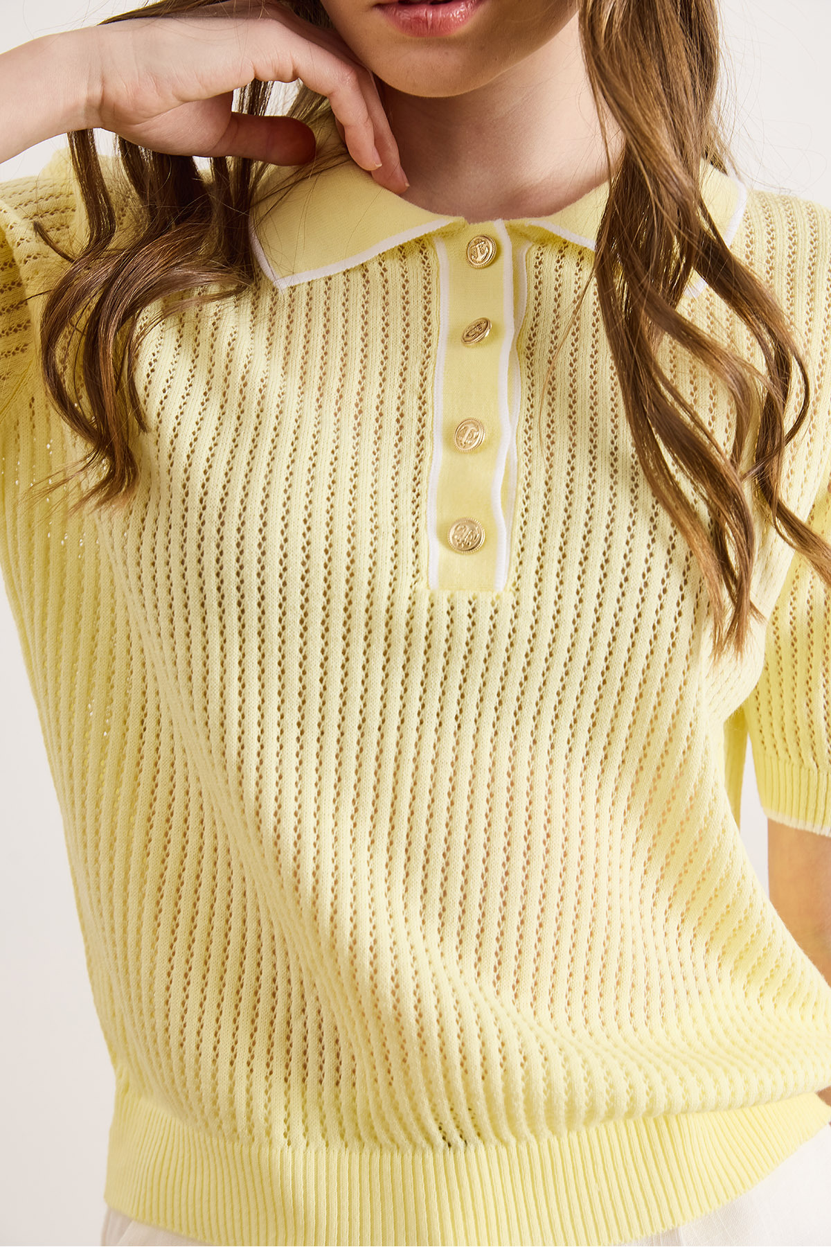 Olalook  Kadın Sarı Şerit Detaylı Polo Yaka Ajurlu Triko Bluz BLZ-19003227 - Görsel 5