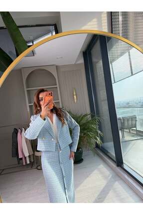 ozelia Gold Düğme Detaylı Kısa Ceket & Etek Takım