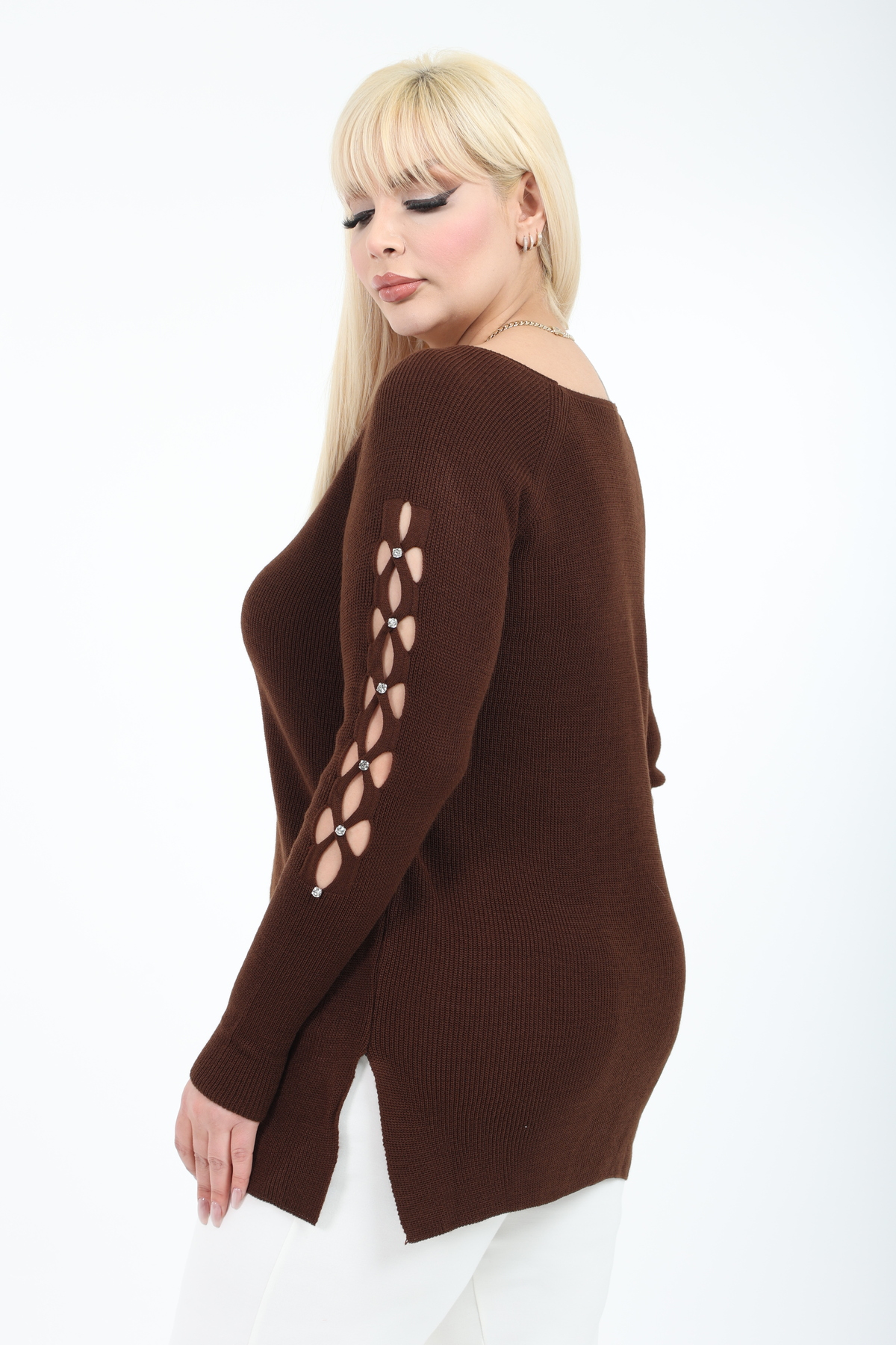 MJORA  Kahverengi V Yaka Kol Detaylı Triko Örme Taşlı Kazak - Görsel 8