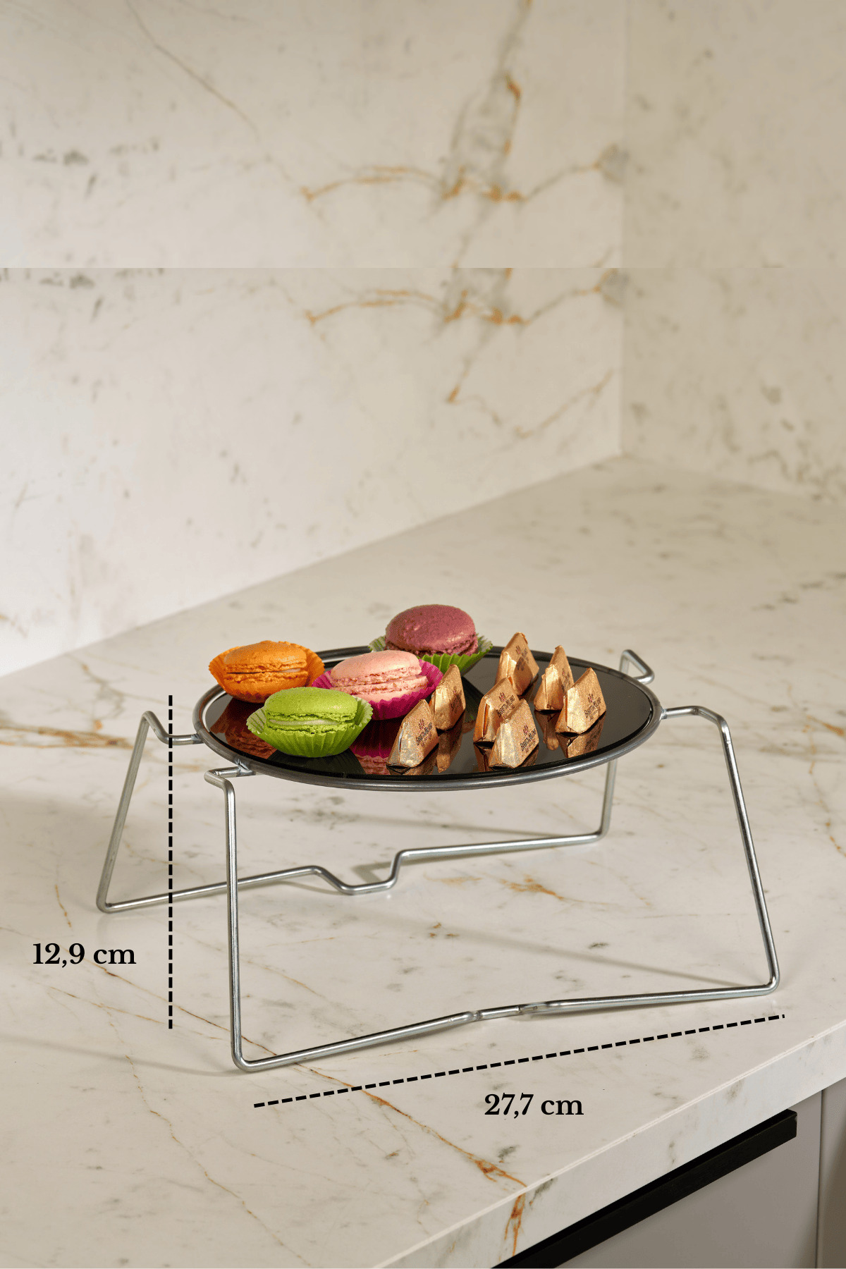 Parlak Silver Yuvarlak Sunumluk İkramlık Pasta Servis Standı Metal Ayaklı Siyah Pleksi
