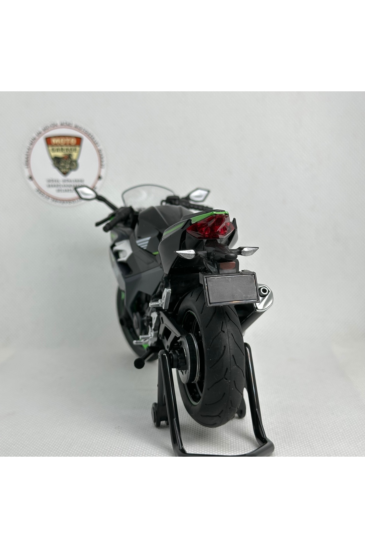 MotoGarage Kawasaki Ninja 400 1:12 Diecast Sesli Işıklı Motosiklet