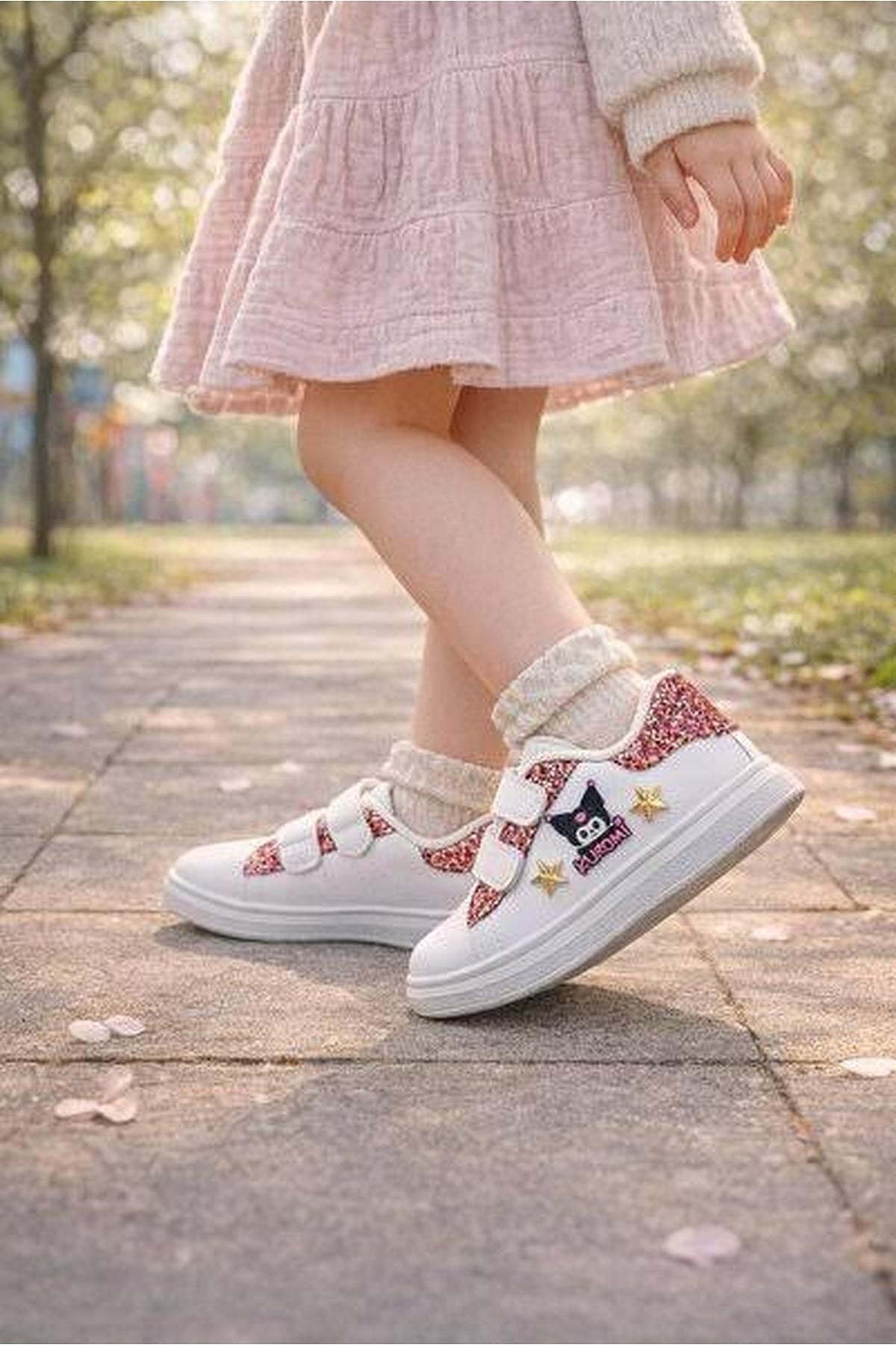 ALTUNTAŞ Girls' Velcro Sneakers Patterned Hologram Phylon (lightweight) Sneakers