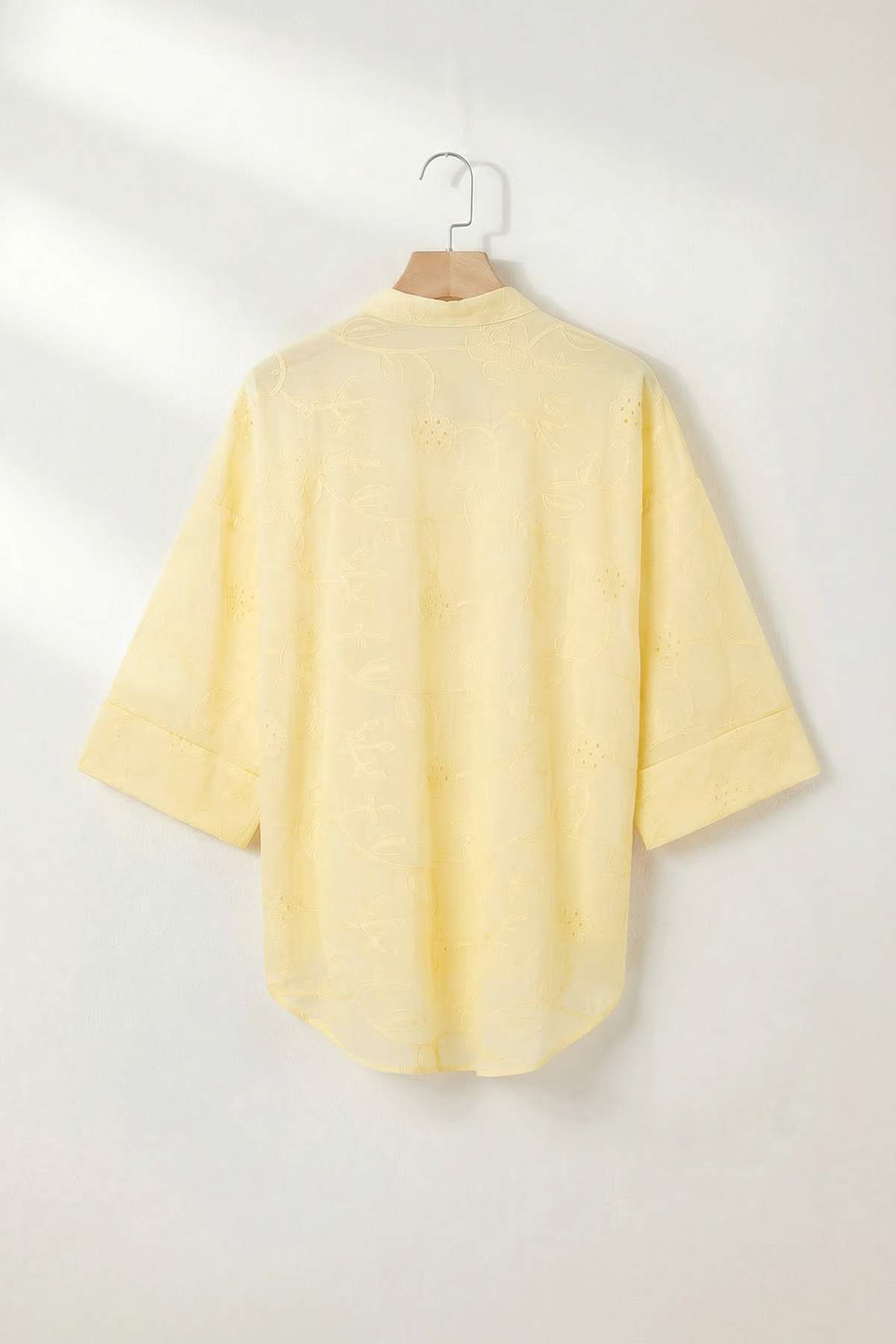 Trendyolmilla  Sarı Oversize Brode Dantel Nakışlı Pamuklu Truvar Kol Gömlek TDRSS26GO00033 - Görsel 6