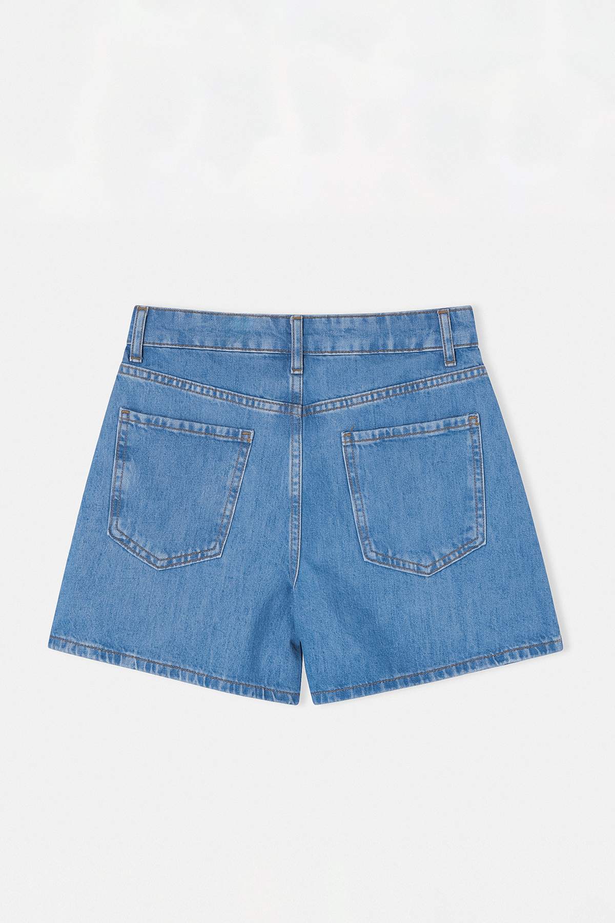 Trendyolmilla  Mavi City Boy %100 Pamuk Yüksek Bel Denim Şort TWOSS26SR00170 - Görsel 6