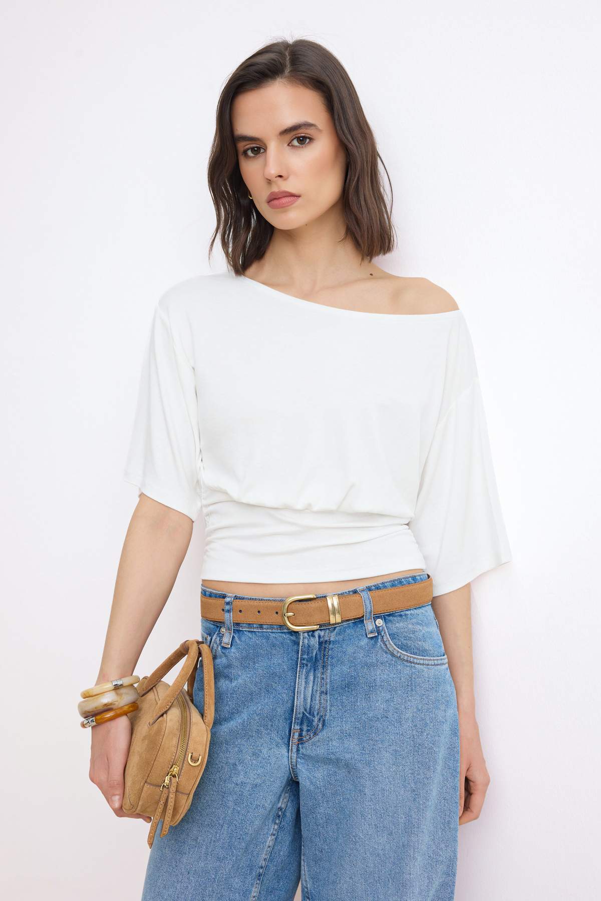 Trendyolmilla  Ekru Düz Regular/Normal Kalıp Asimetrik Yaka Yumuşak Örme Bluz TWOSS26BZ00097 - Görsel 2