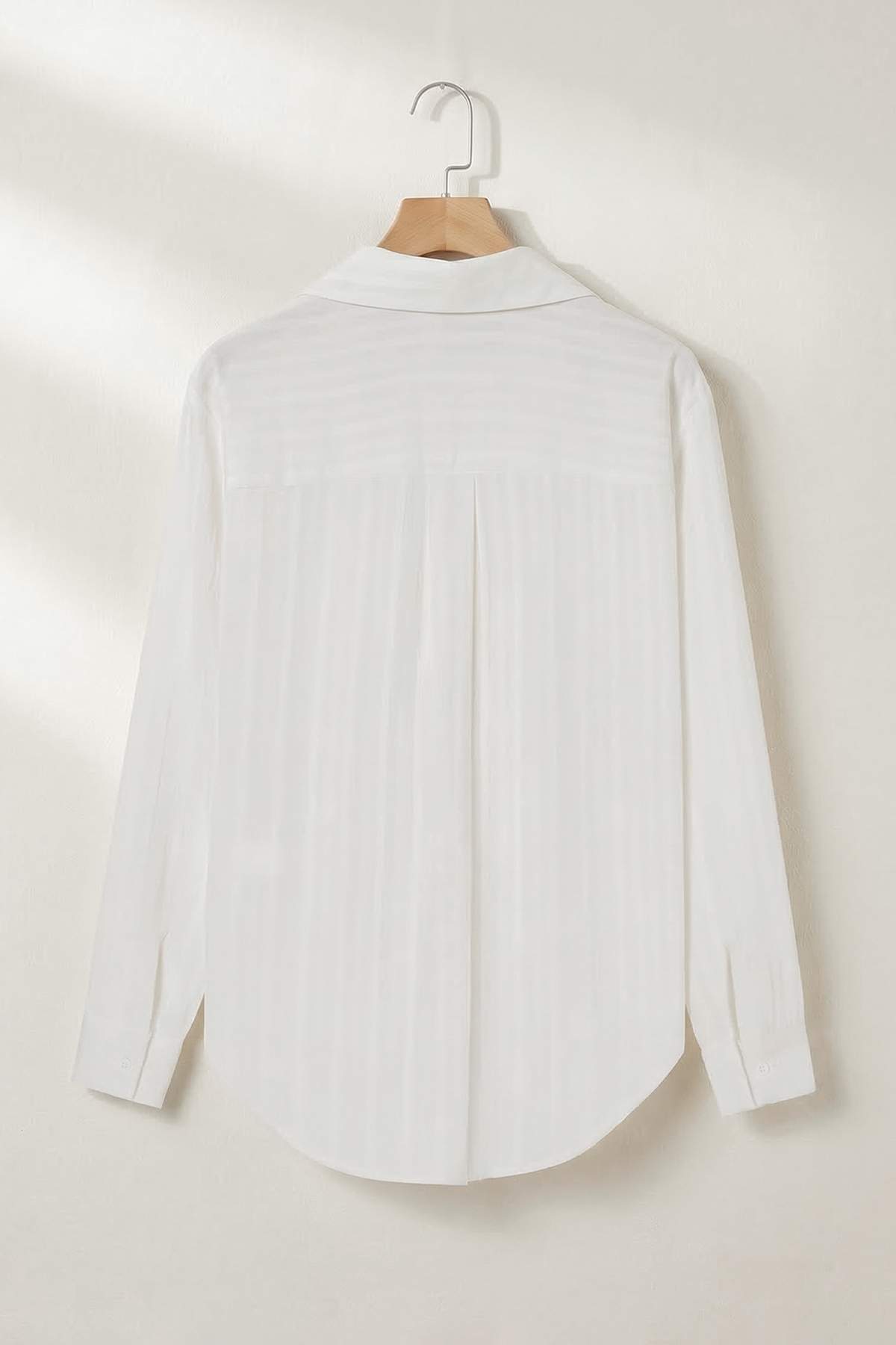 Trendyolmilla  Beyaz V Yaka Hafif Kumaş Gömlek TDRSS26GO00026 - Görsel 6