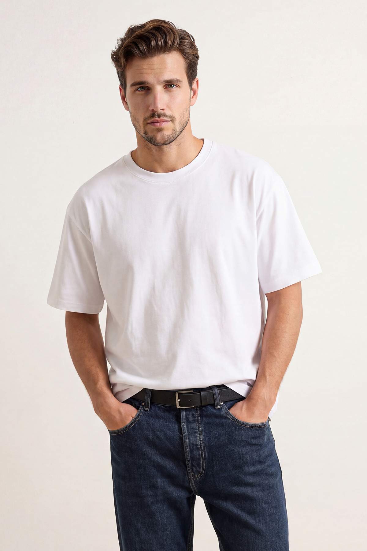 Trendyolmilla  Beyaz Premium Wardrobe Essentials Yumuşak Tuşe Düşük Omuz Regular Fit Basic T-Shirt TMNSS26TS00010