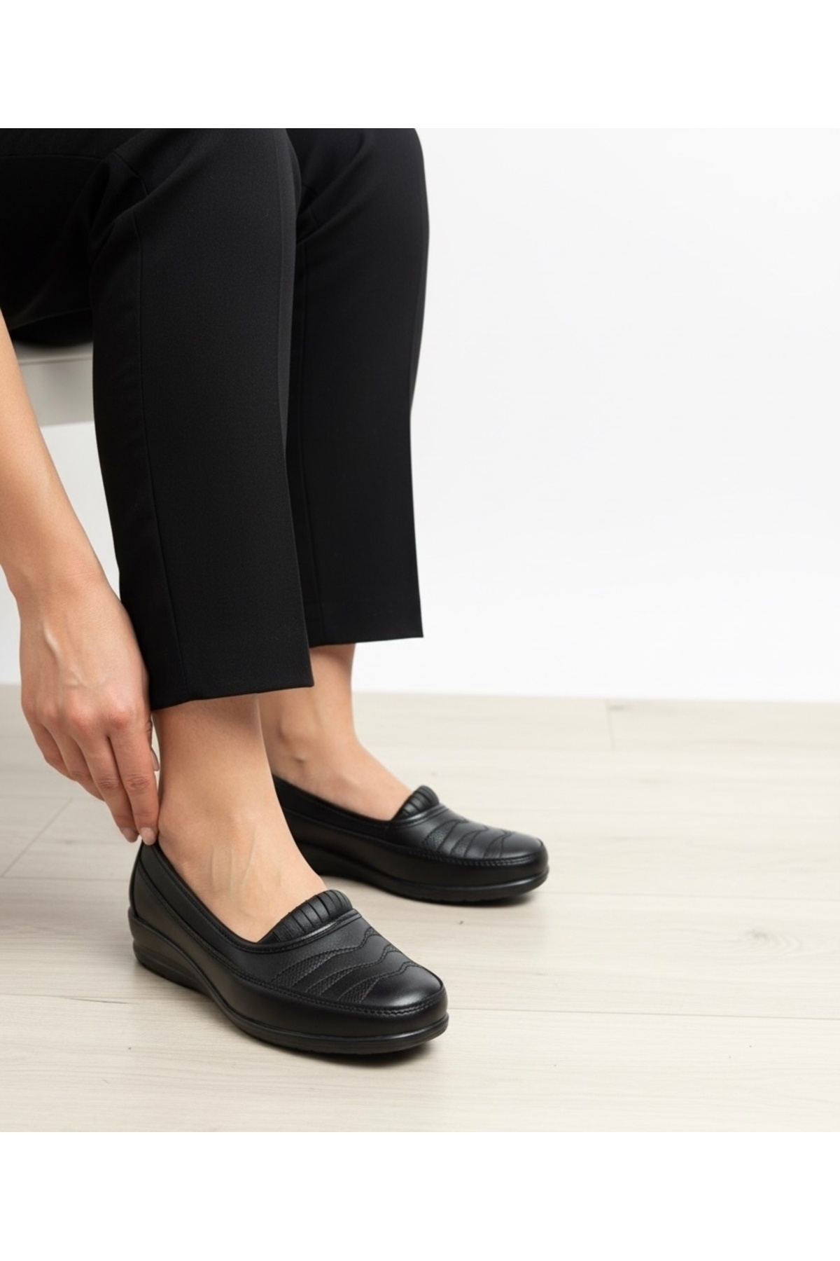 100% Genuine Leather Full Orthopedic Anti-Slip Sole Heel Gel Relaxing Mom Shoes