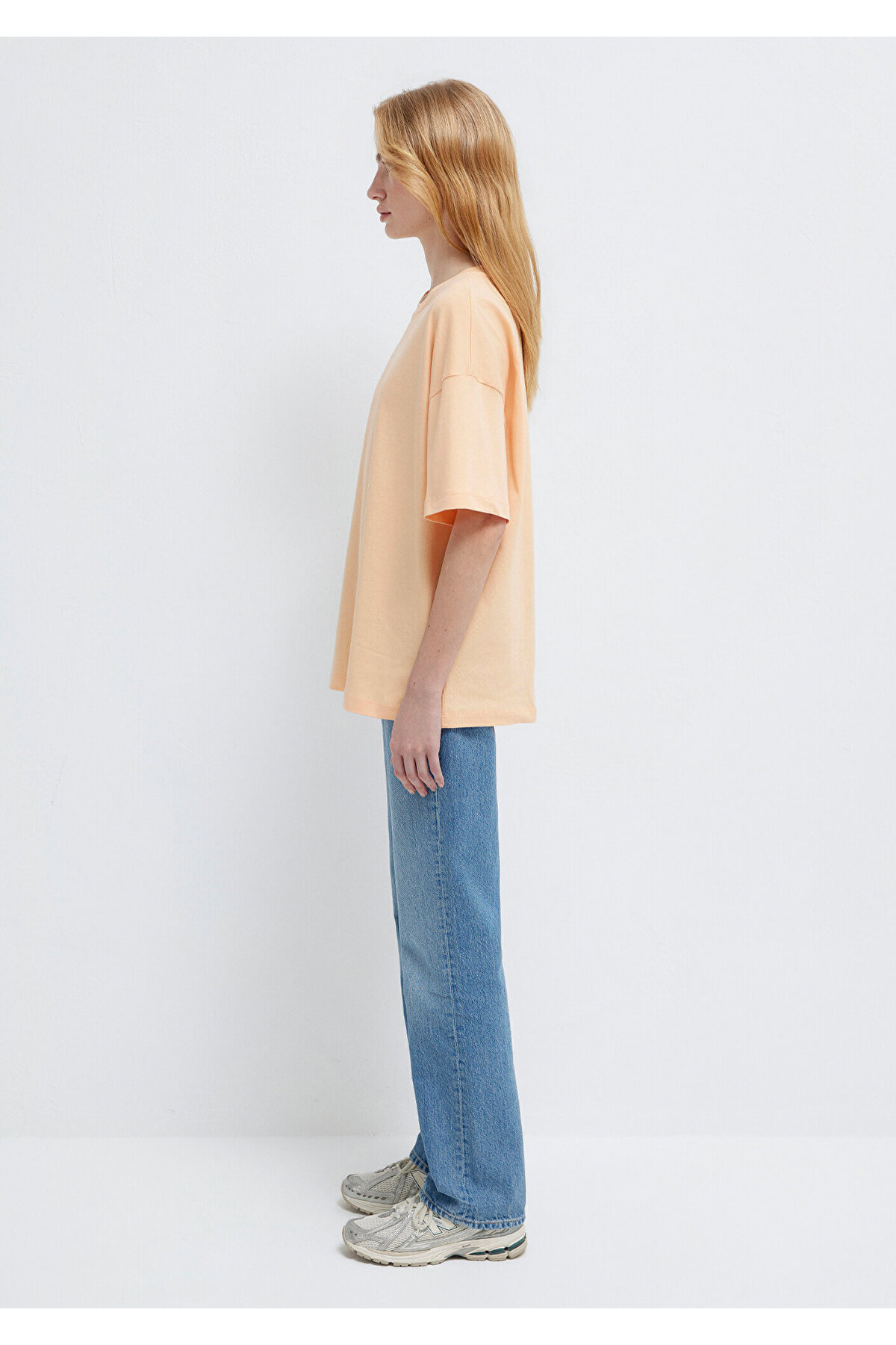 Mavi  Logo Baskılı Turuncu Tişört Oversize / Geniş Kesim 1611593-71220 - Görsel 4