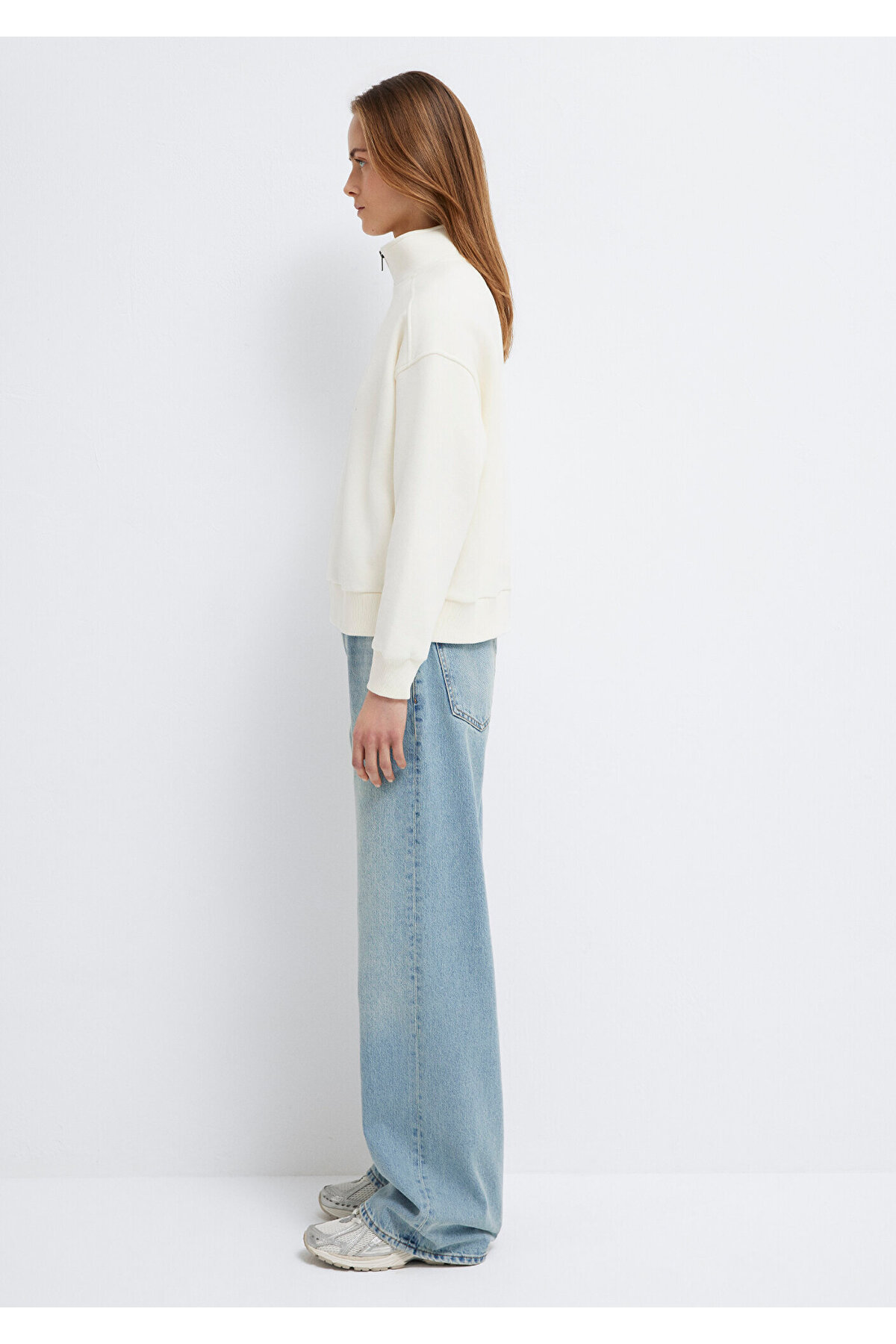 Mavi  MVJNS Nakışlı Yarı Fermuarlı Ekru Sweatshirt 1S10533-89145 - Görsel 4