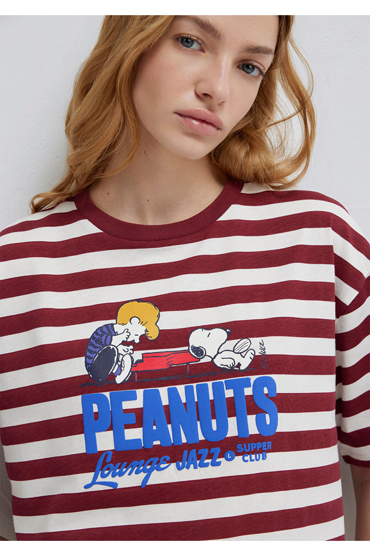 Mavi  Snoopy Baskılı Bordo Tişört Loose Fit / Bol Rahat Kesim 1614057-91577 - Görsel 2