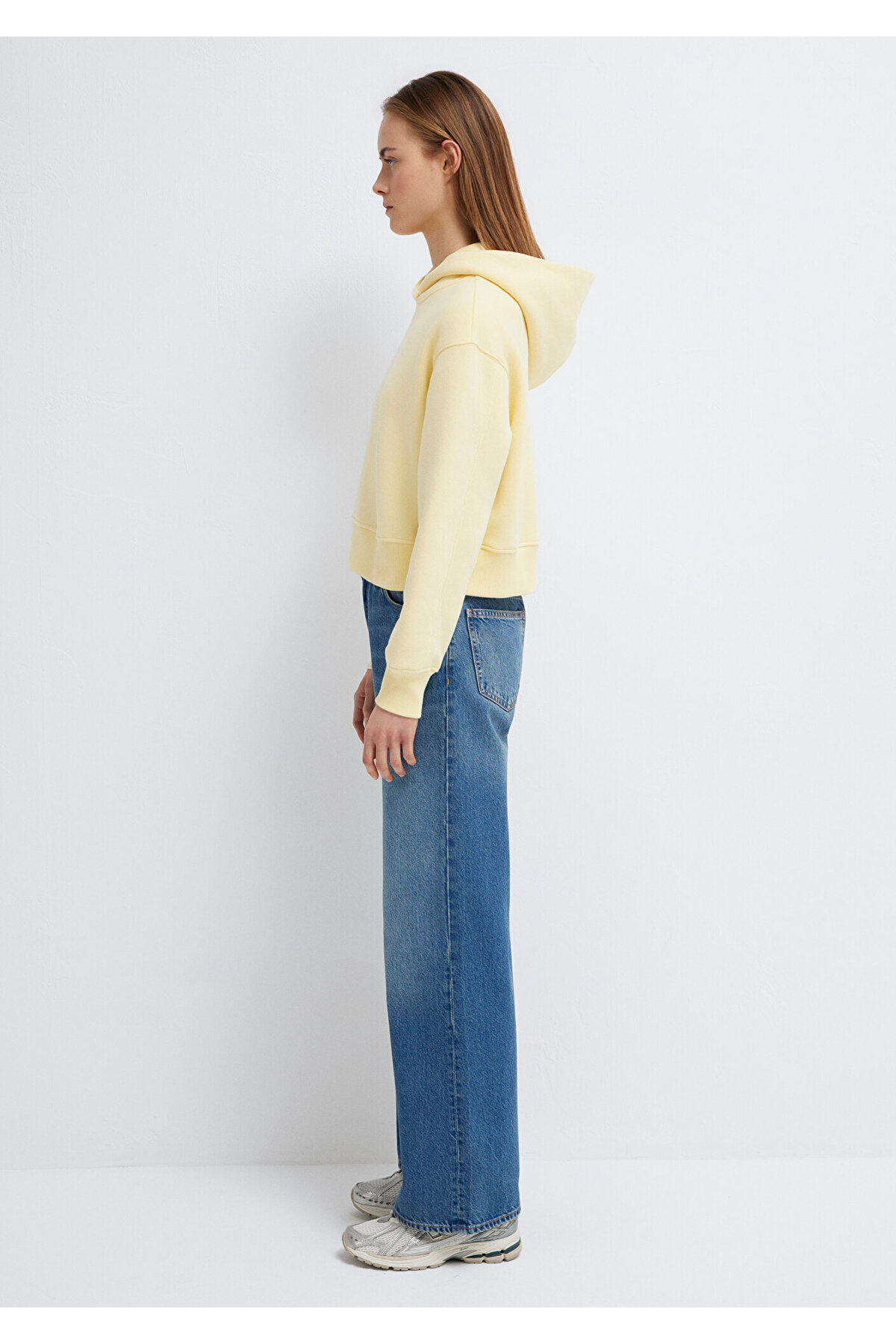 Mavi  Kapüşonlu Sarı Sweatshirt 1S10386-71187 - Görsel 5