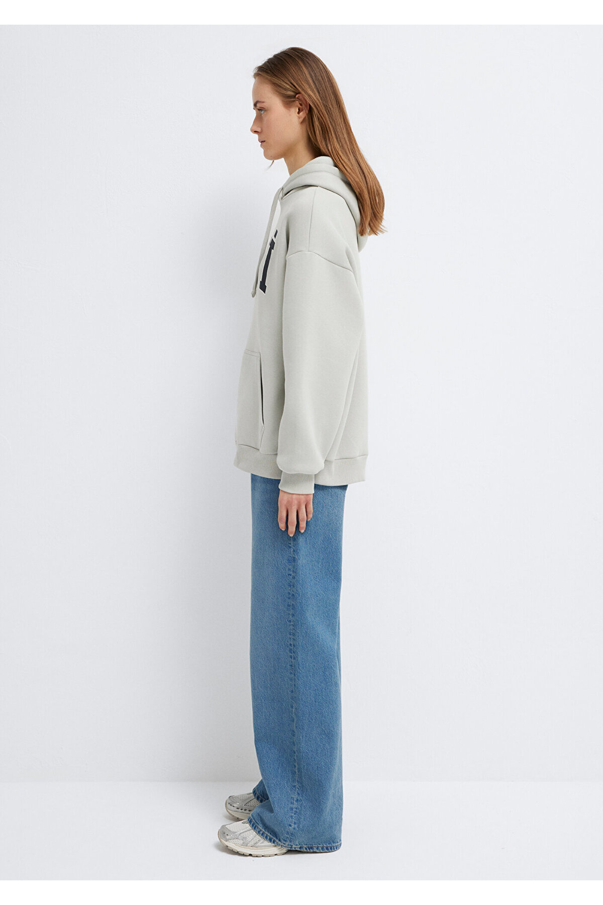 Mavi  Logo Baskılı Kapüşonlu Gri Sweatshirt 1600361-34322 - Görsel 5