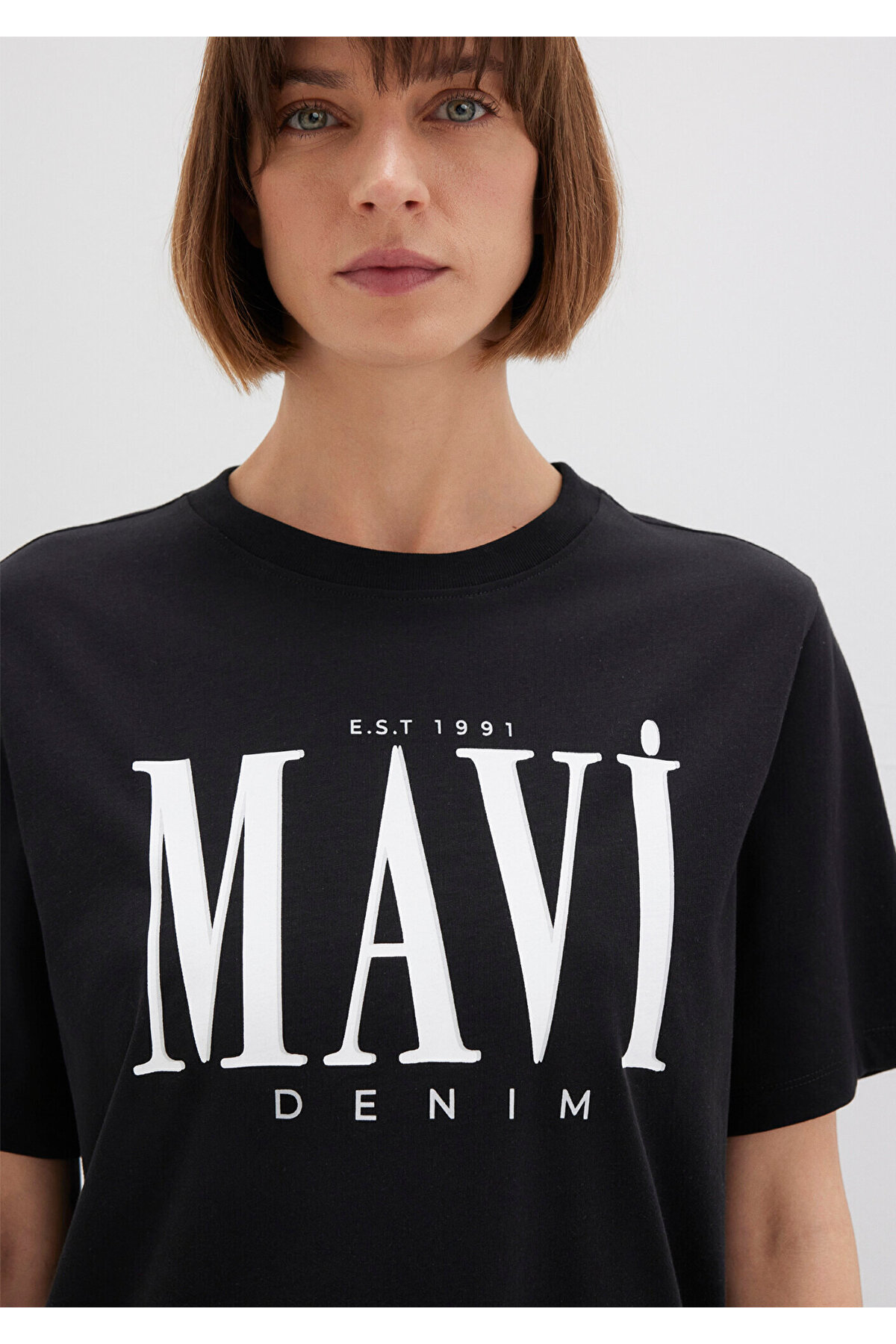 Mavi  Logo Baskılı Siyah Tişört Regular Fit / Normal Kesim 1611990-900 - Görsel 6