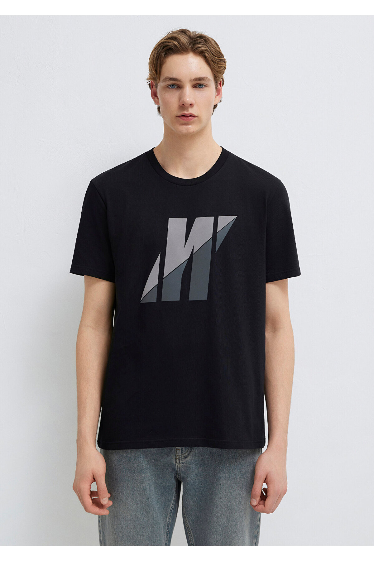 Mavi  Pro Logo Baskılı Siyah Tişört Regular Fit / Normal Kesim 0612174-900 - Görsel 2