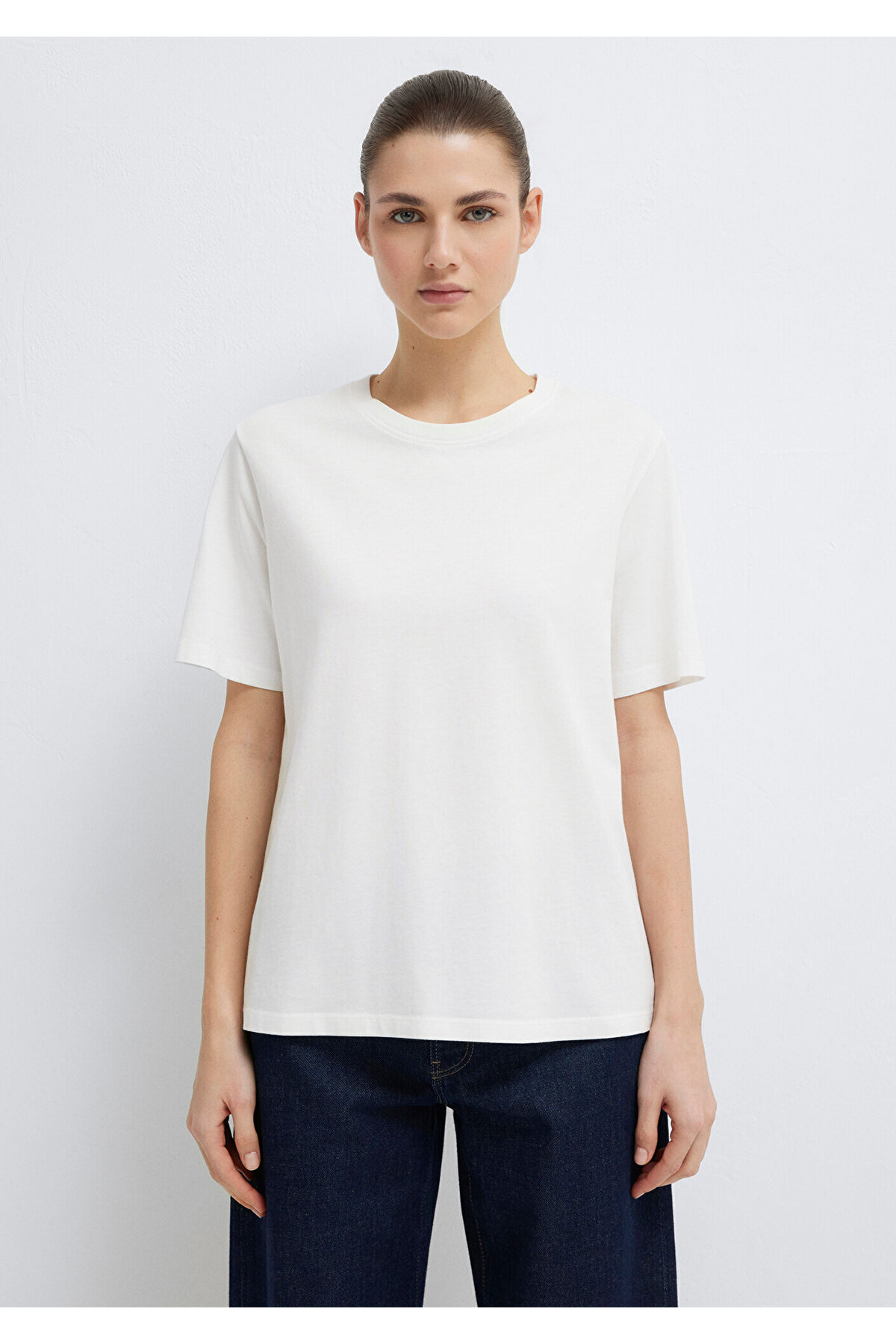 Mavi  Ekru Basic Tişört Regular Fit / Normal Kesim 1600965-33389 - Görsel 4
