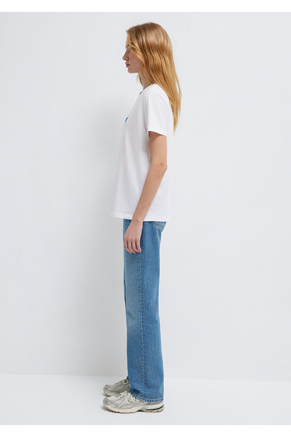 Mavi  Miav Baskılı Beyaz Tişört Regular Fit / Normal Kesim 1610622-620 - Görsel 4