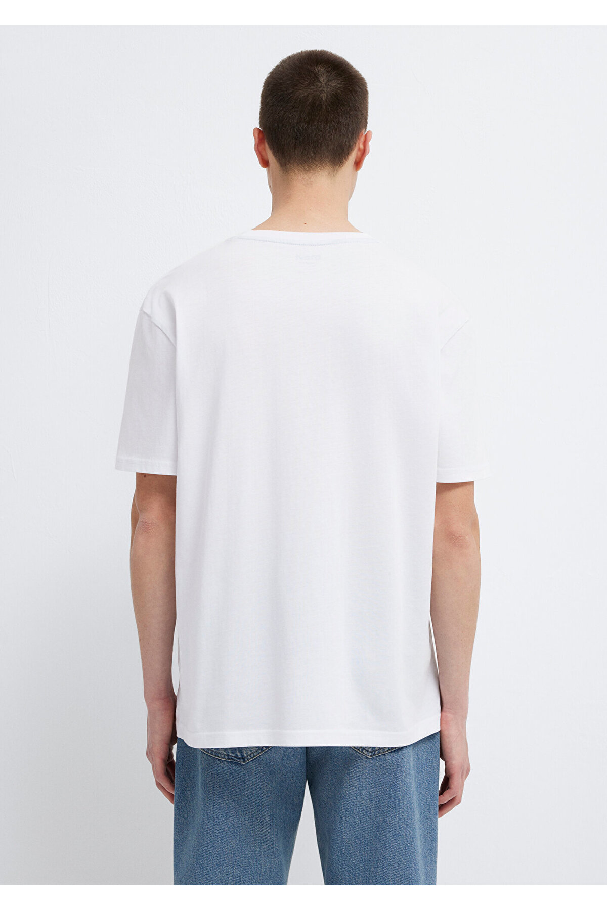 Mavi  Mühür Logo Nakışlı Beyaz Tişört Loose Fit / Bol Rahat Kesim 067074-620 - Görsel 5