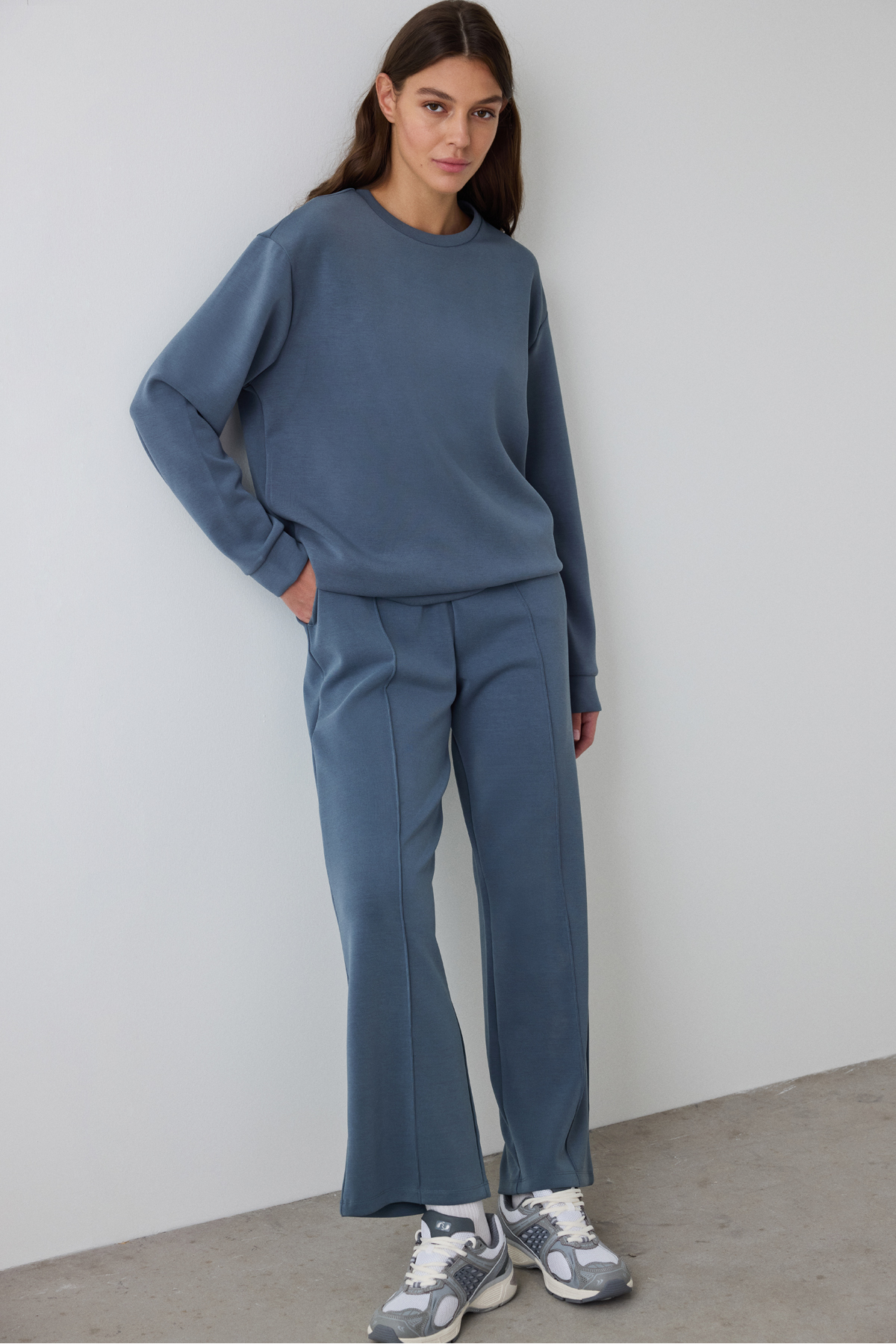 Penti  Koyu Gri Bisiklet Yaka Oversize Kısa Modal Sweatshirt - Görsel 3