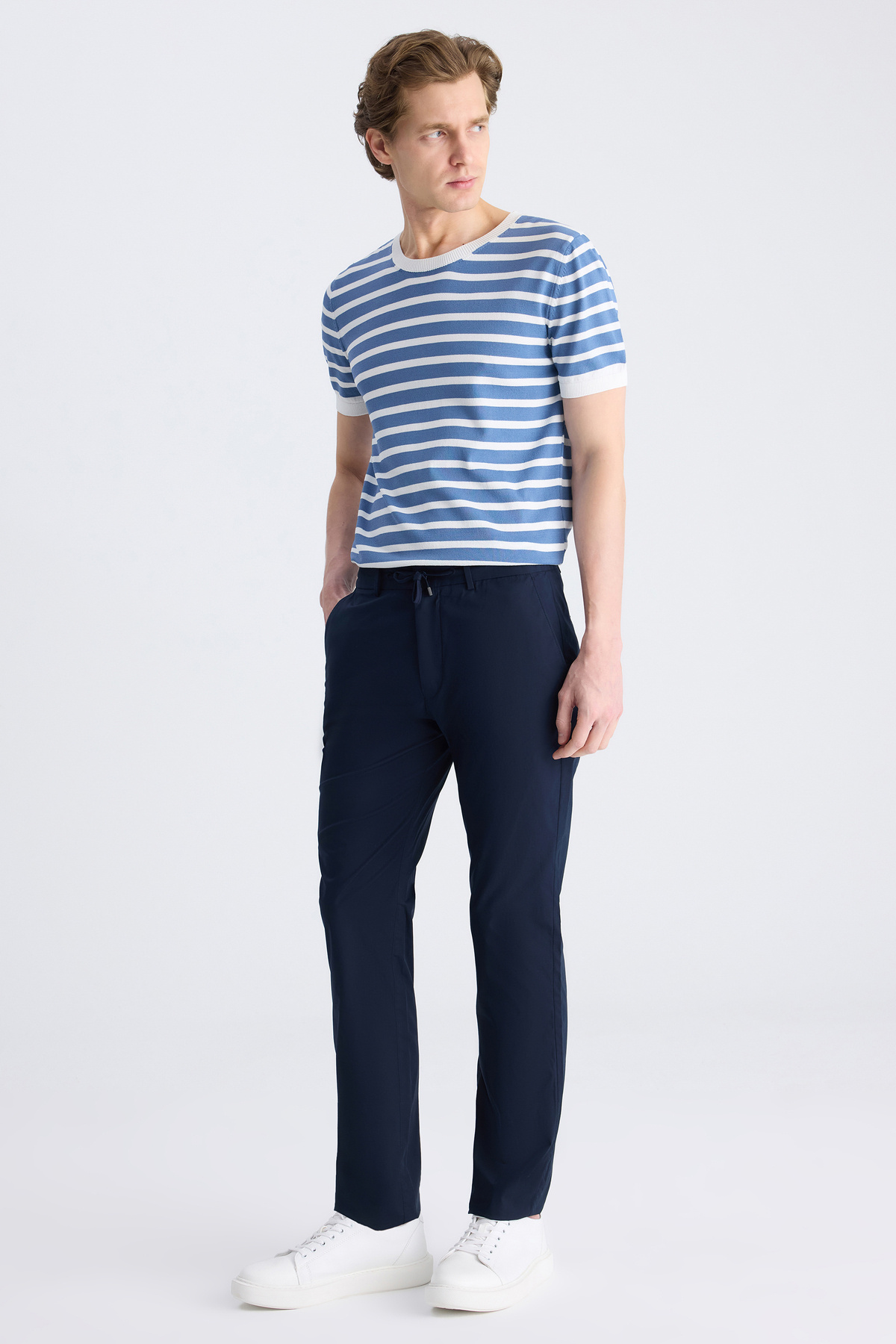Slim Fit Lacivert Düz Pamuklu Jogger Pantolon — سرمه‌ای 4EC03S2263452 — تصویر 4 از 8