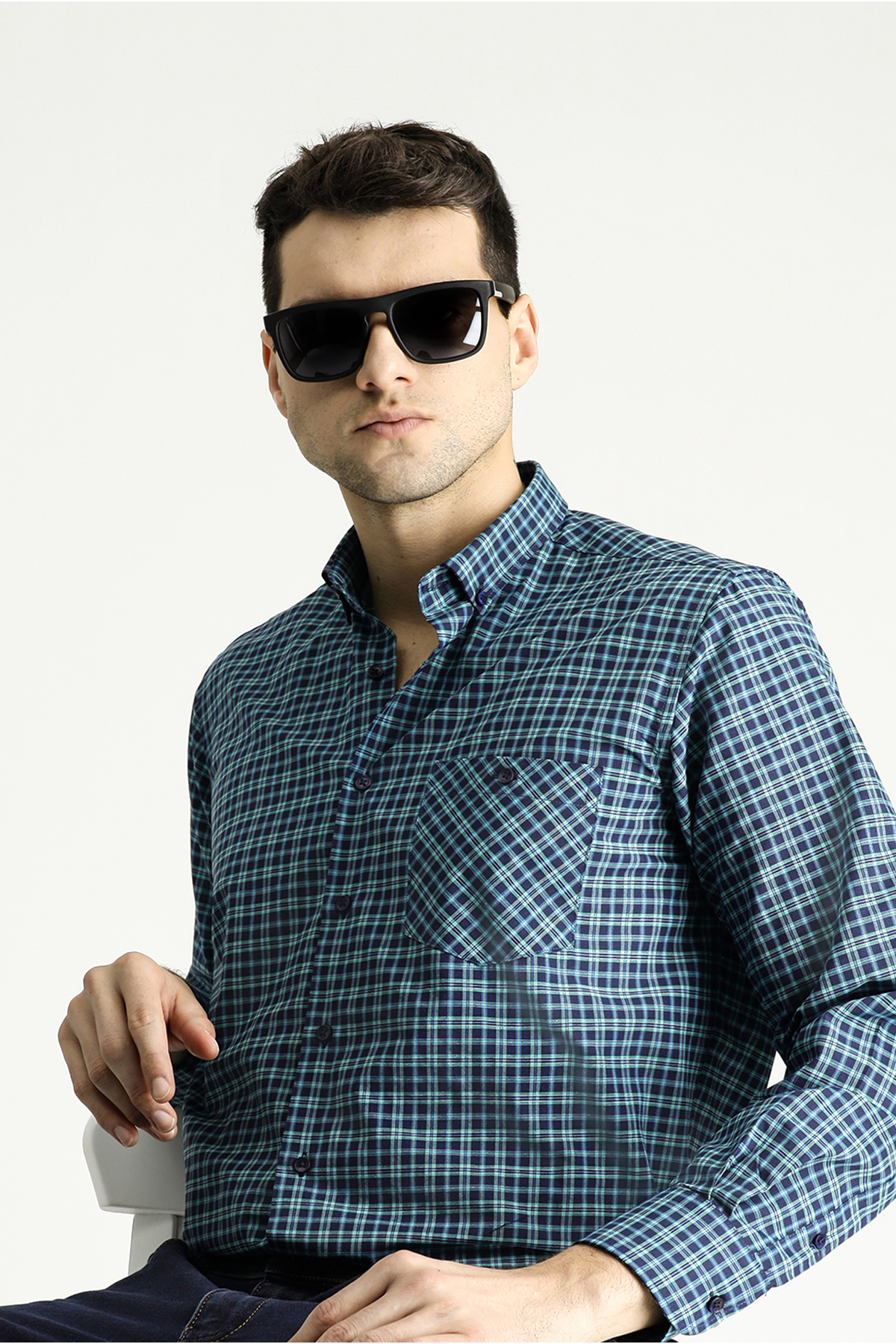 Long Sleeve Regular Fit Buttoned Neck Cotton Easy Iron Plaid Shirt