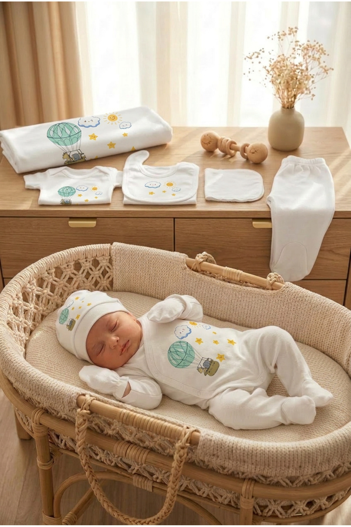 bebeqon 11 Parça Sevimli Balon ve Yıldız Baskılı Yenidoğan Hastane Çıkışı Seti %100 Pamuk Beyaz fotoğrafı 7 (önizleme)