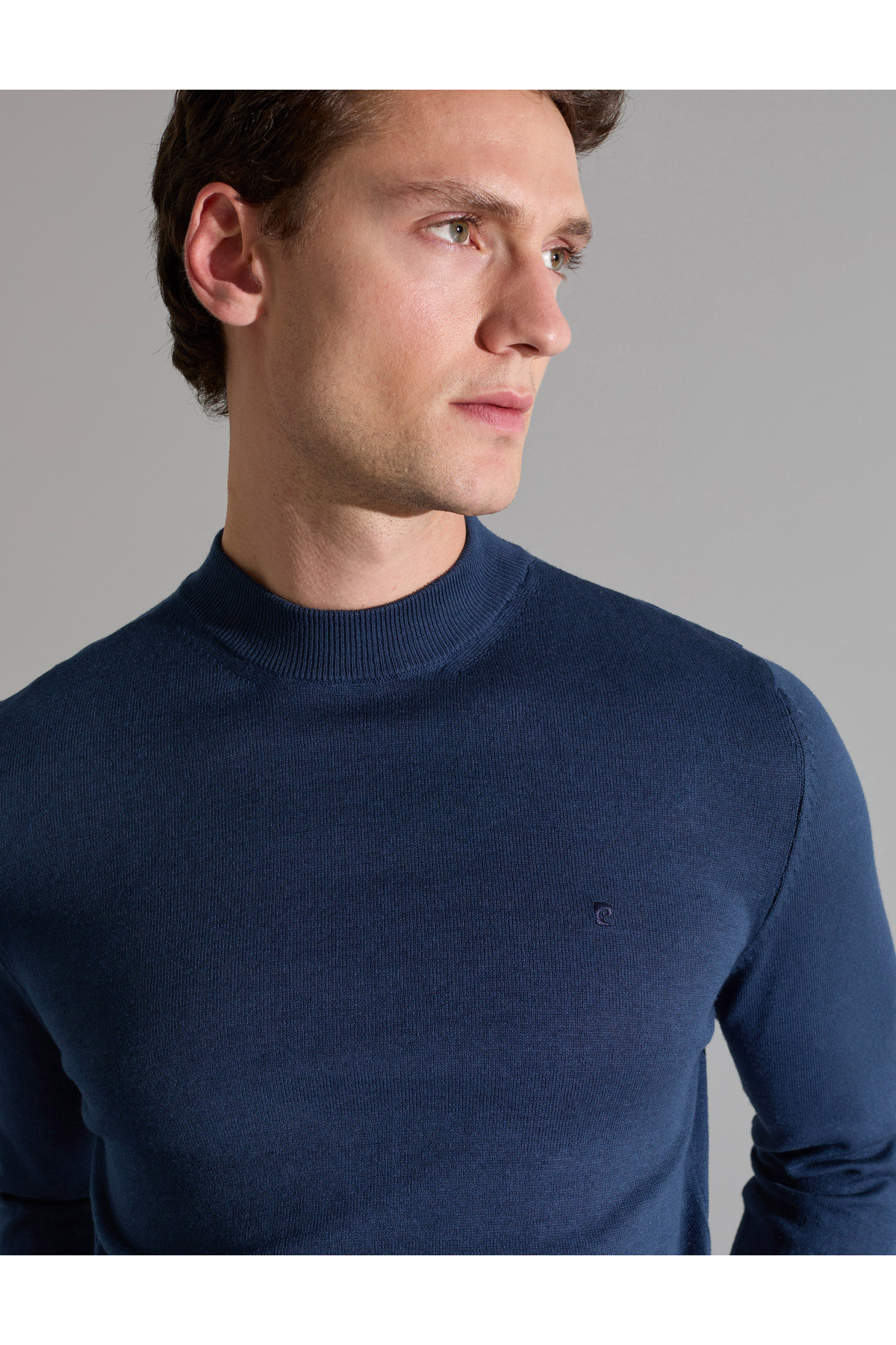 Pierre Cardin  Açık Lacivert Slim Fit Çeyrek Yaka Basic Triko Kazak 50314188-VR059