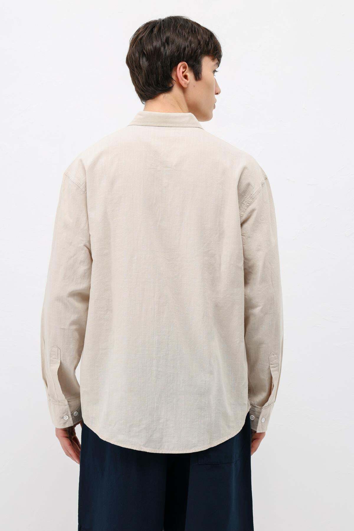 Basic Oversize Pamuk Keten Gömlek Bej — بژ V40-54 — تصویر 6 از 9