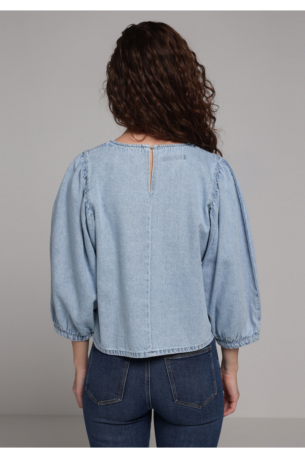 Colin’s  Regular Fit Kadın Light İndigo Denim Gömlek - Görsel 2