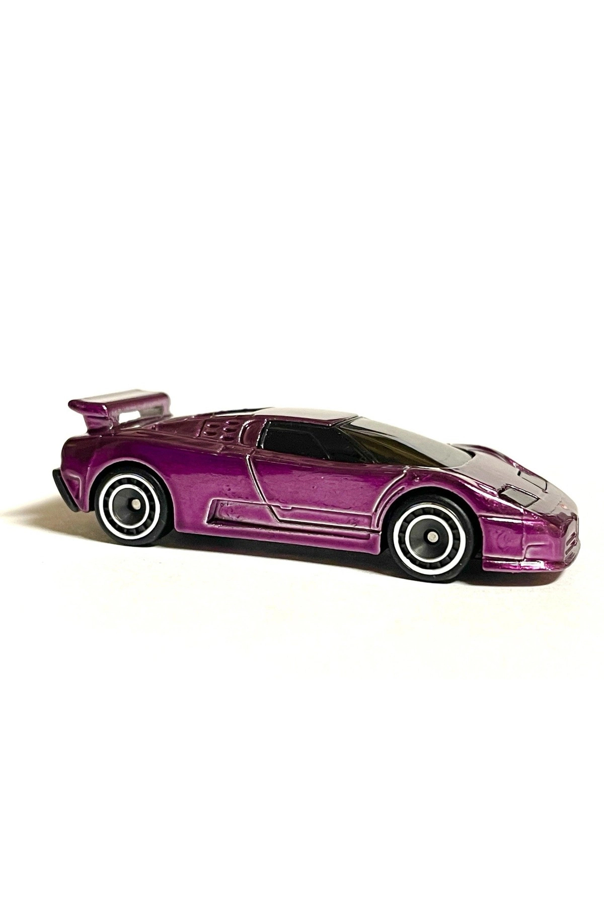 HOT WHEELS Tekli Arabalar 94 BUGATTI EB110 SS JBB36 fotoğrafı 2 (önizleme)