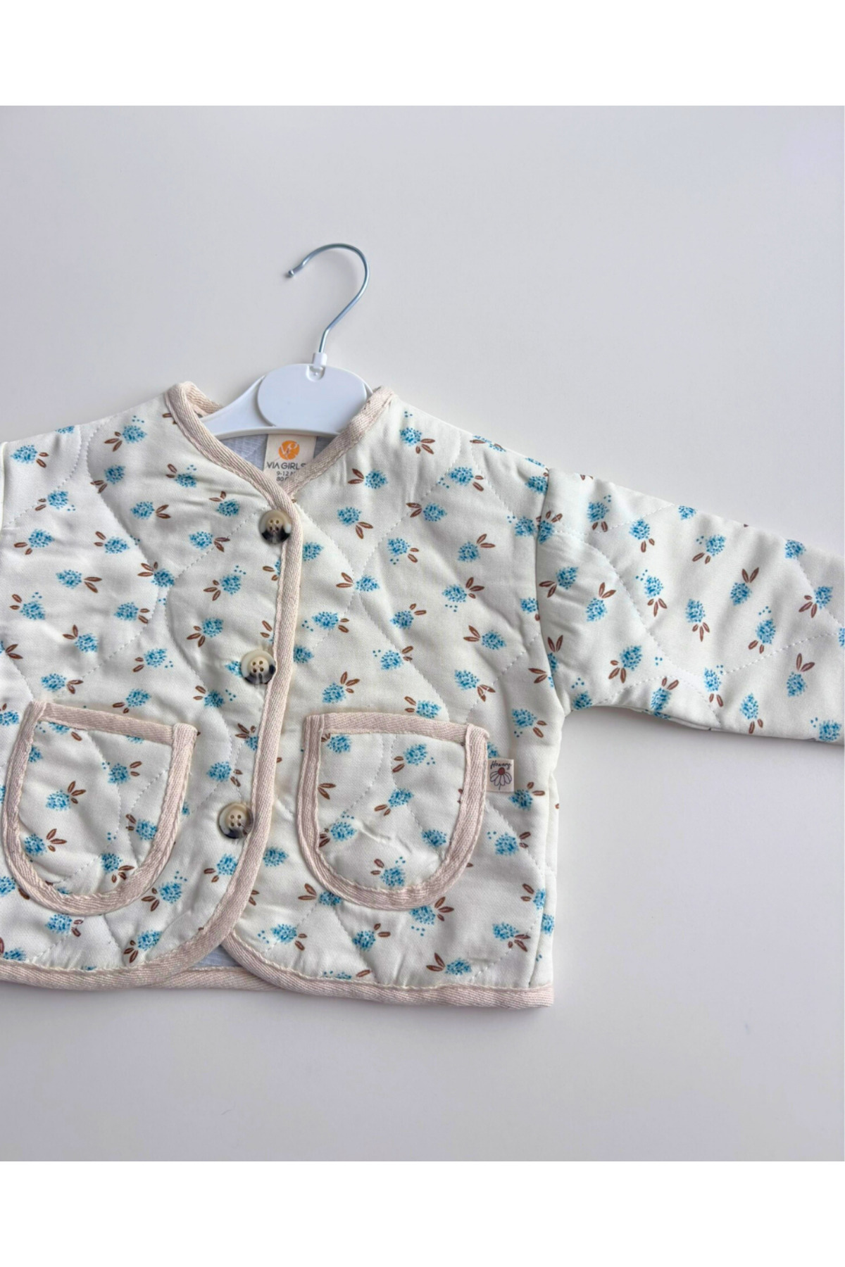 TinyAlp Tasarım Desenli Kız Bebek Mevsimik Kapitone Ceket fotoğrafı 3 (önizleme)