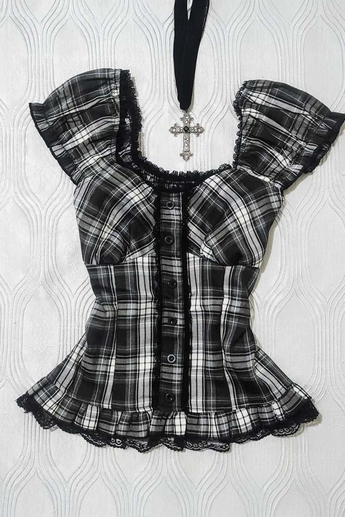 None Wear  Kadın Siyah Beyaz Ekose Desenli Dantel Detaylı Kare Yaka Y2K Grunge Vintage Crop Top - Görsel 2