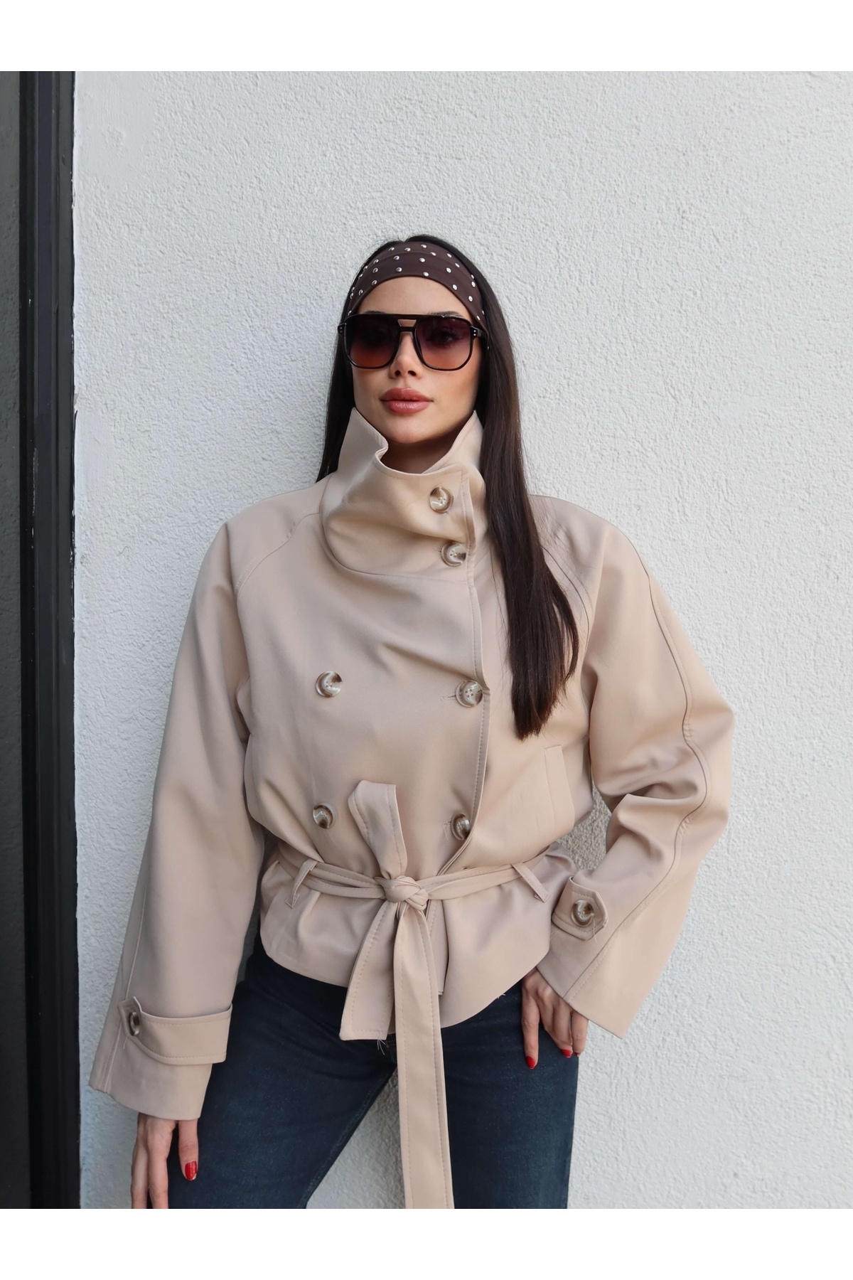 ESRAHELVACI Dik Yaka Kuşaklı Kısa Trench görsel 6