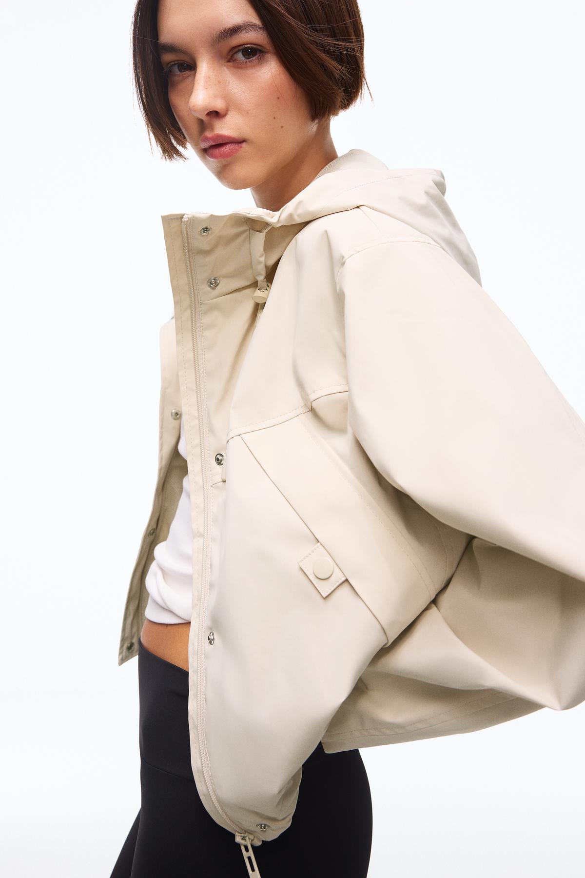 Bershka  Su geçirmez teknik ceket - Görsel 4