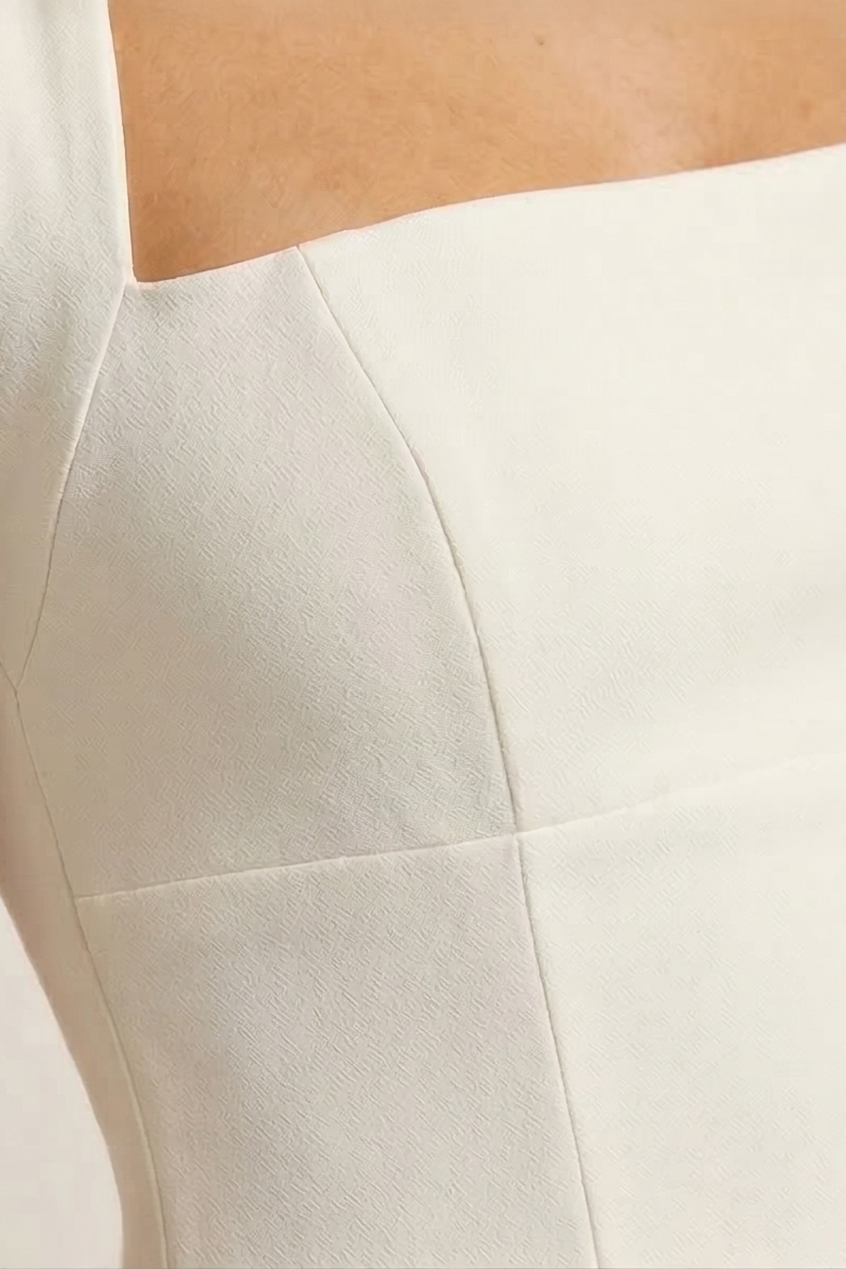 fablair  Kadın Beyaz Halter Yaka Sırt Dekolteli A Line Dokuma Özel Gün Elbisesi - Görsel 4