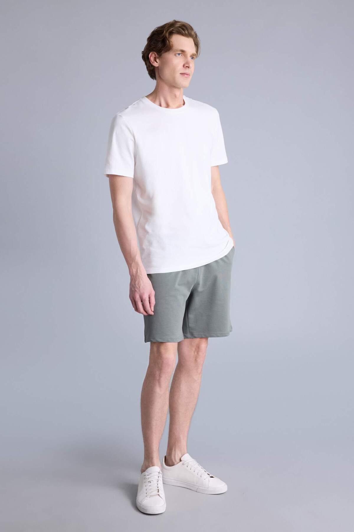DeFacto Slim Fit Cepli Pamuklu Basic Bermuda Şort W1105AZ26SM görsel 3