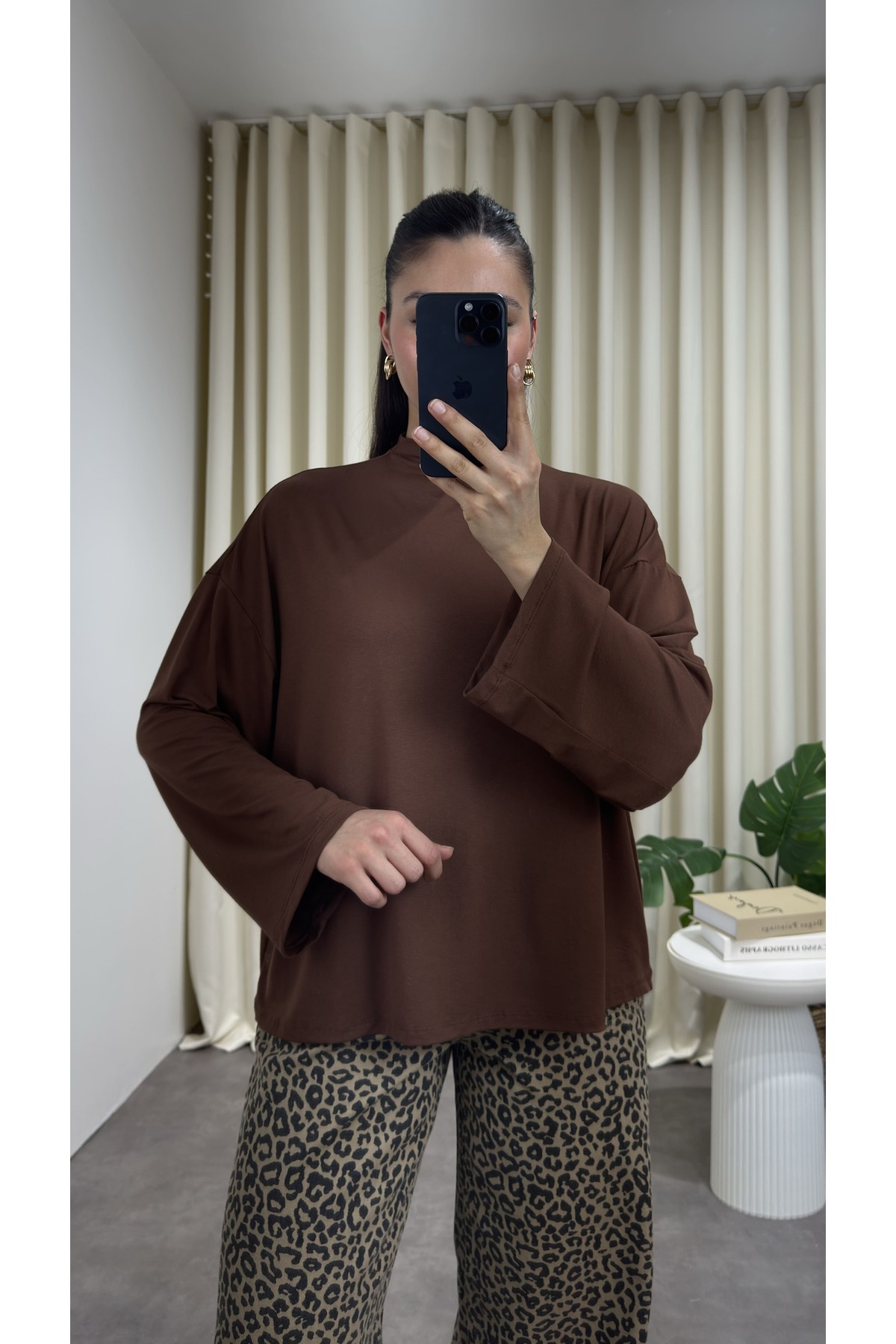 YOUR NAME Dik Yaka Oversize Dökümlü Bluz görsel 6