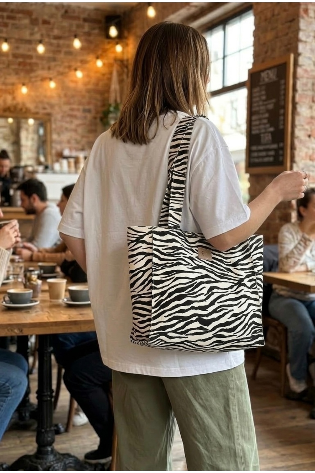 soare shop Zebra desenli kanvas omuz çantası görsel 2