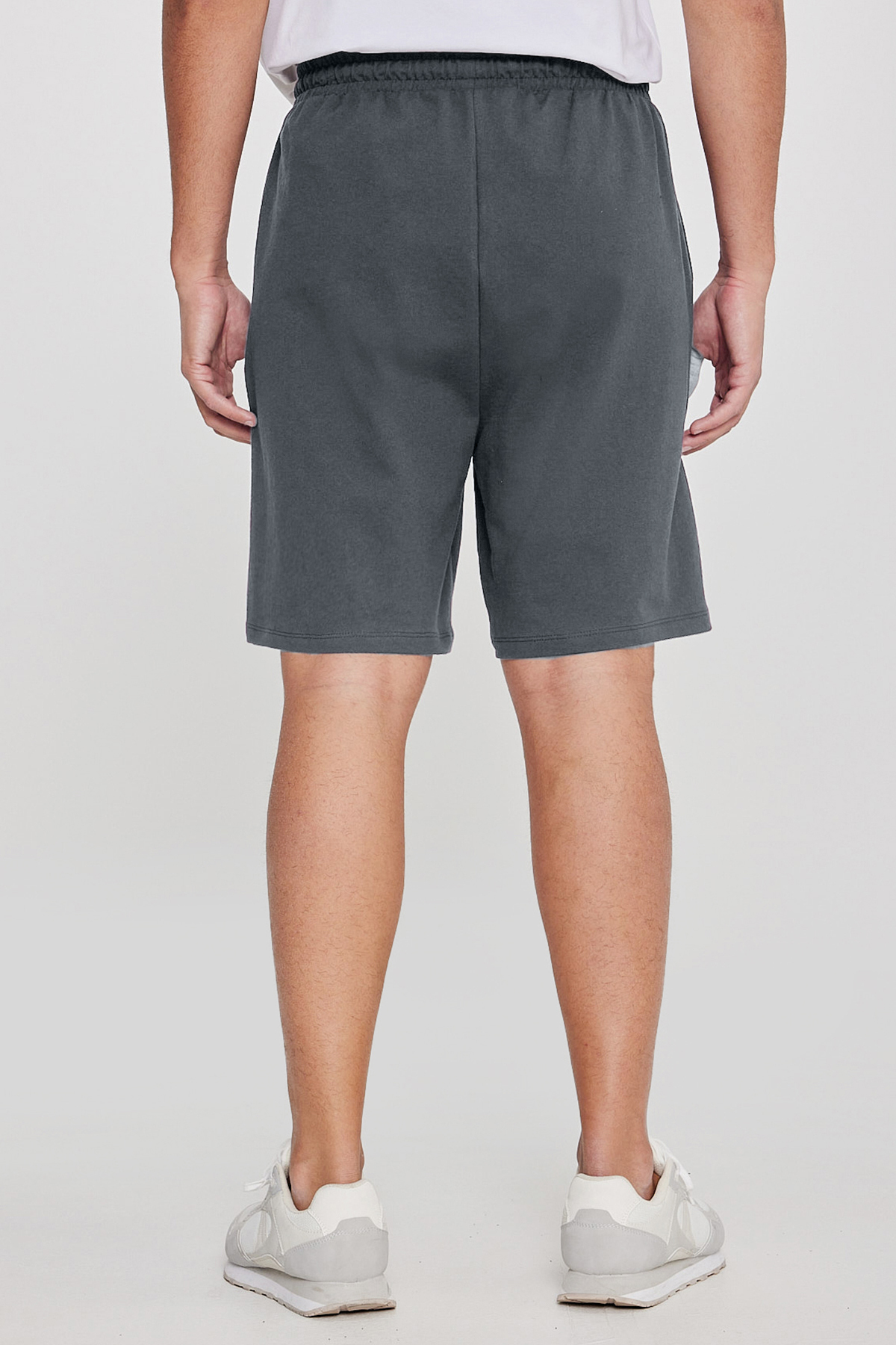 AC&Co / Altınyıldız Classics  Erkek Koyu Antrasit Pamuklu Rahat Nefes Alabilen 2 İplik Cepli Örme Standart Fit Normal Kesim Şort - Görsel 5
