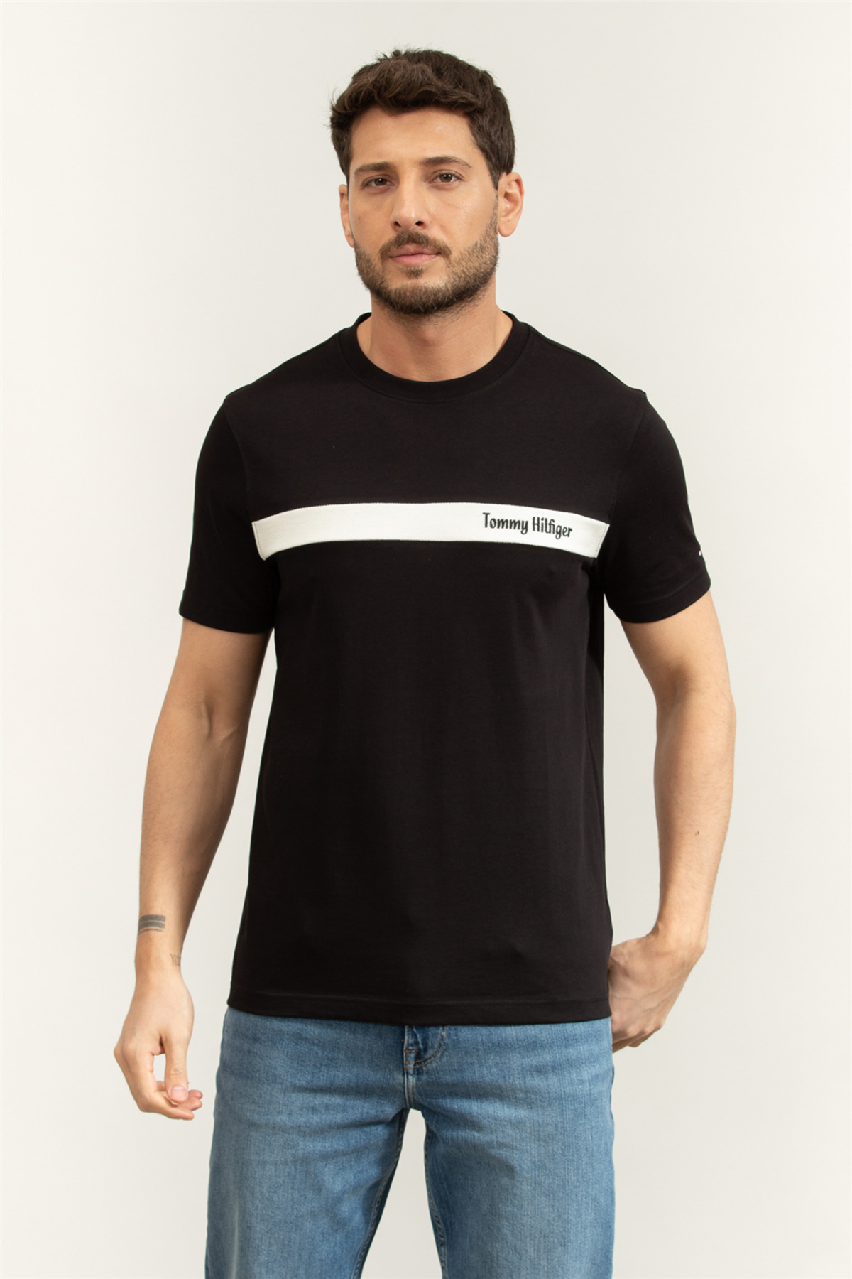 تیشرتمردانهTommy Hilfigerمشکی