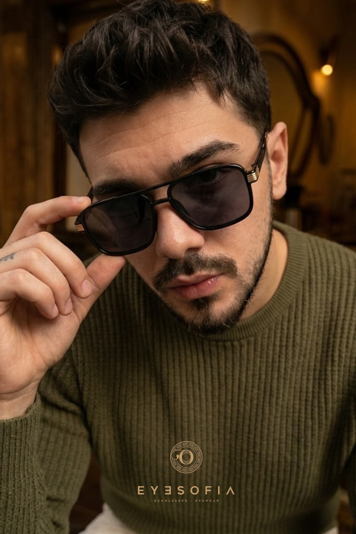 Eyesofia Vega Unisex Kare Siyah Gold Aksesuarlı Ultra Hafif Uv400 Filtreli Siyah Güneş Gözlüğü görsel 2