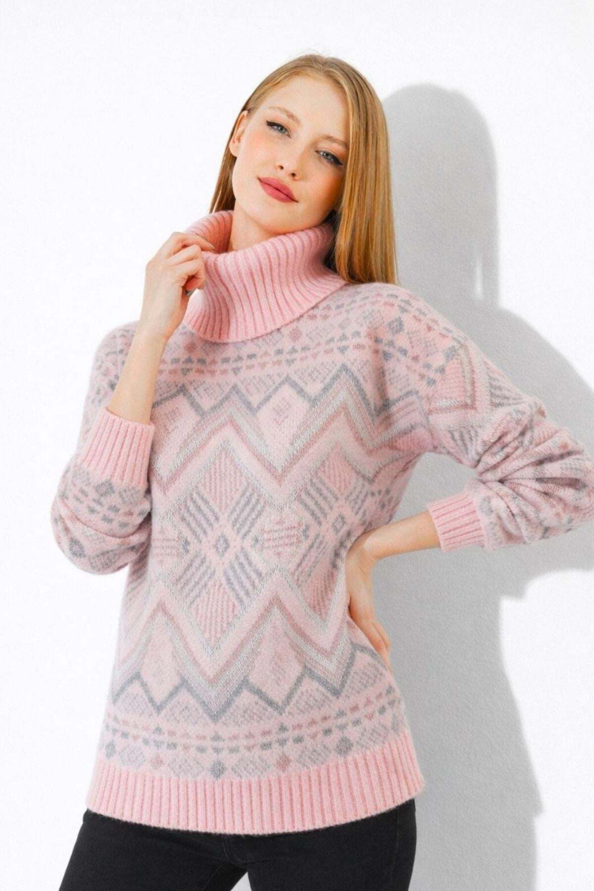 Irmak Kerekli  Kadın Kilim Desenli Yumuşak Dokulu Balıkçı Yaka Triko Kazak 7590 Pembe