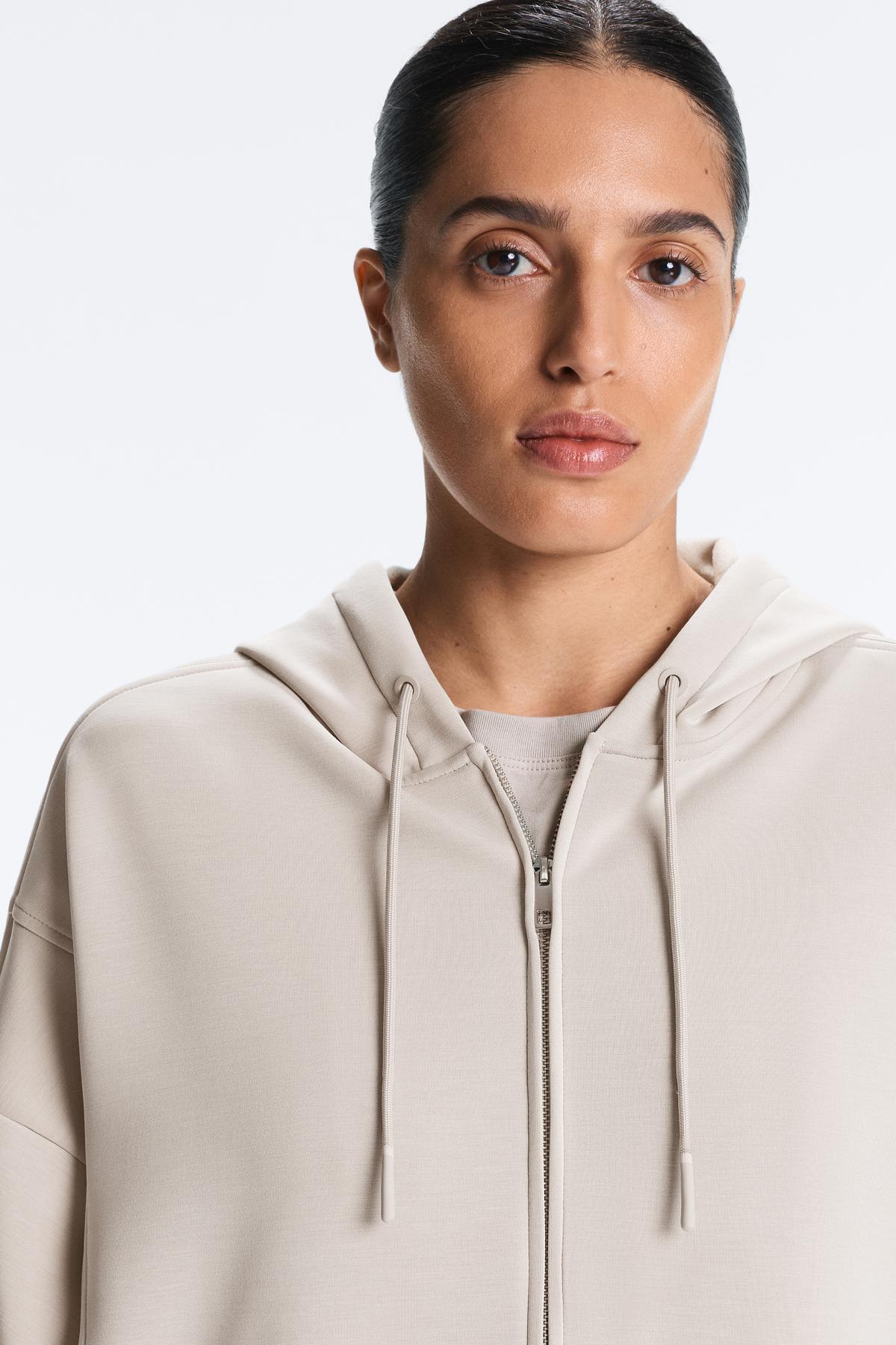 Oysho  Kapüşonlu uzun fitilli detaylı modal brushed ceket - Görsel 3