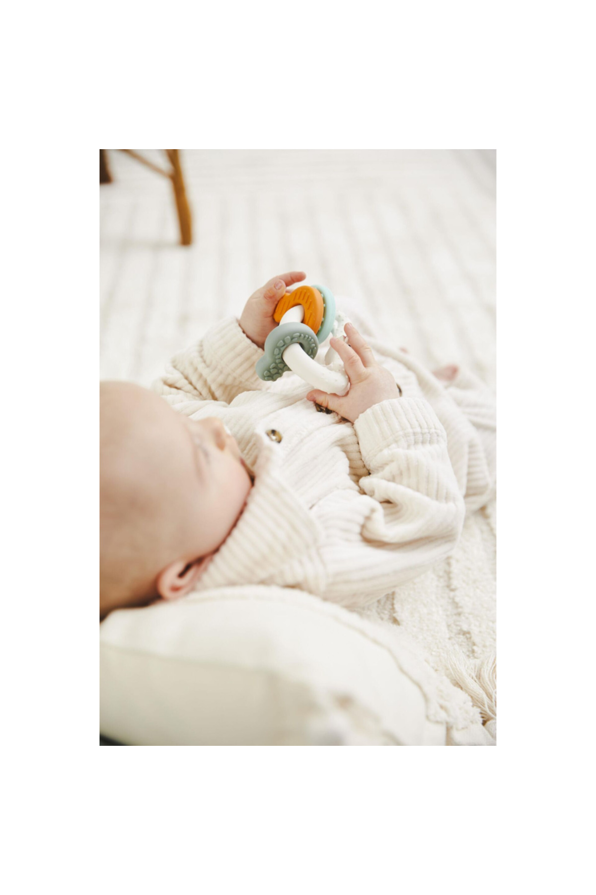 Sophie La Girafe Dokulu Diş Kaşıyıcı fotoğrafı 3 (önizleme)