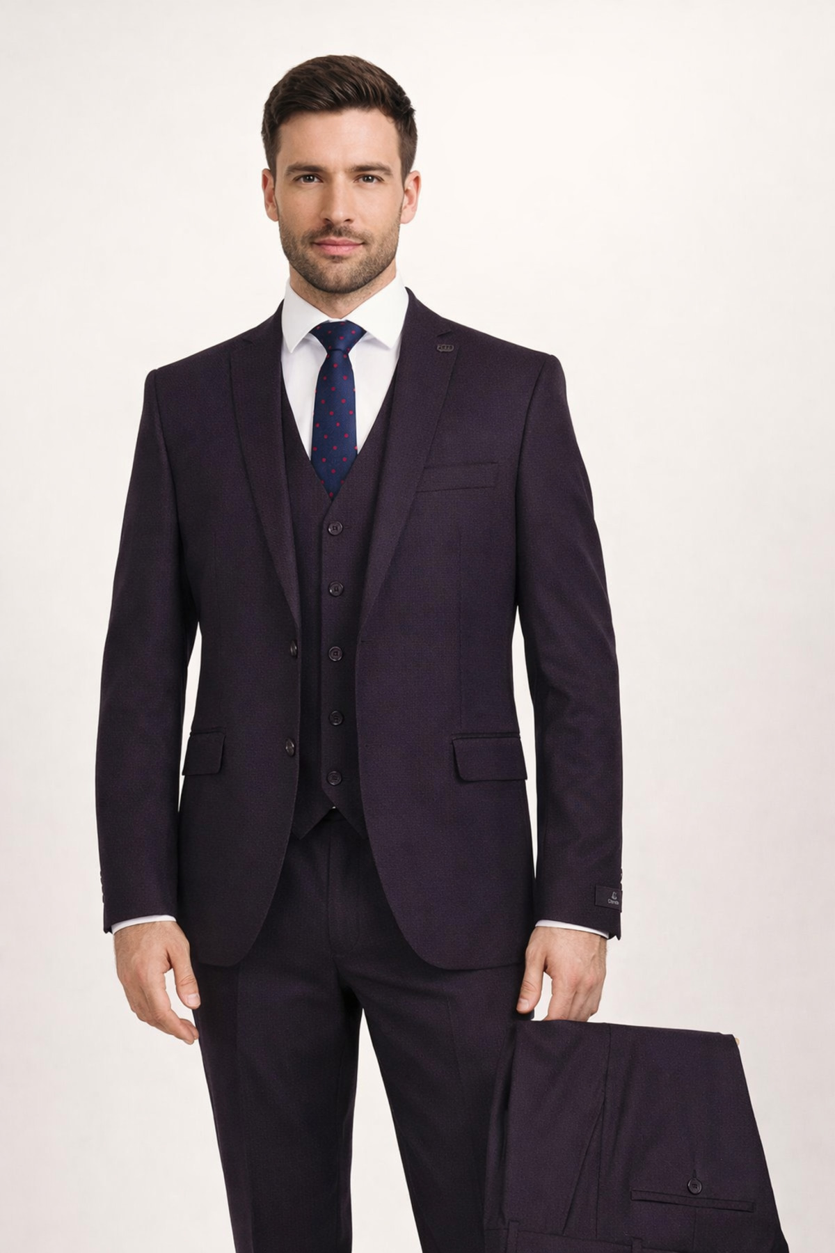 Erkek Regular Fit Klasik Yelekli Takım Elbise – Premium Kumaş, Modern ve Şık Tasarım — زرشکی 60-EC88/19A